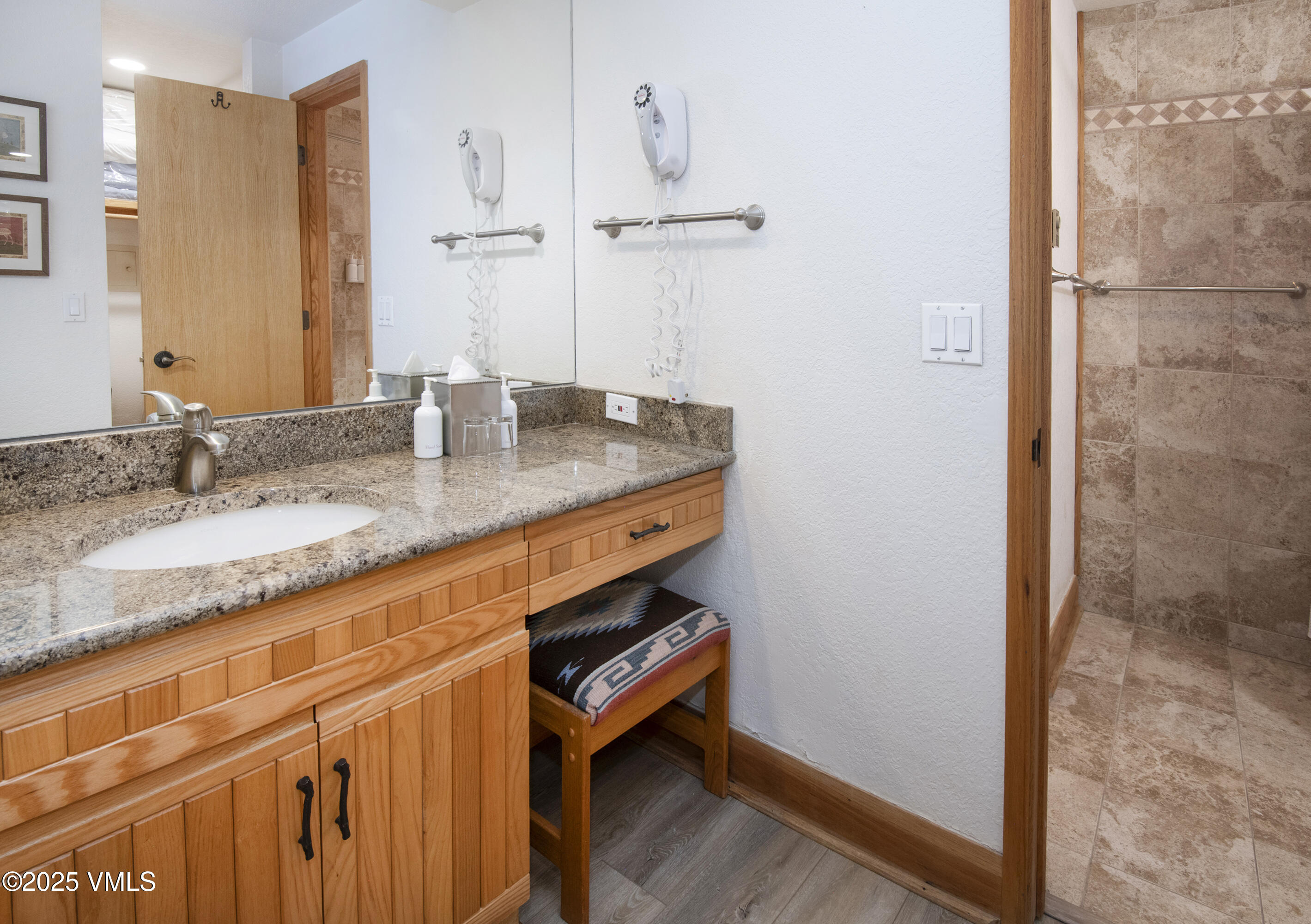 120 Offerson D330 Property Photo 23