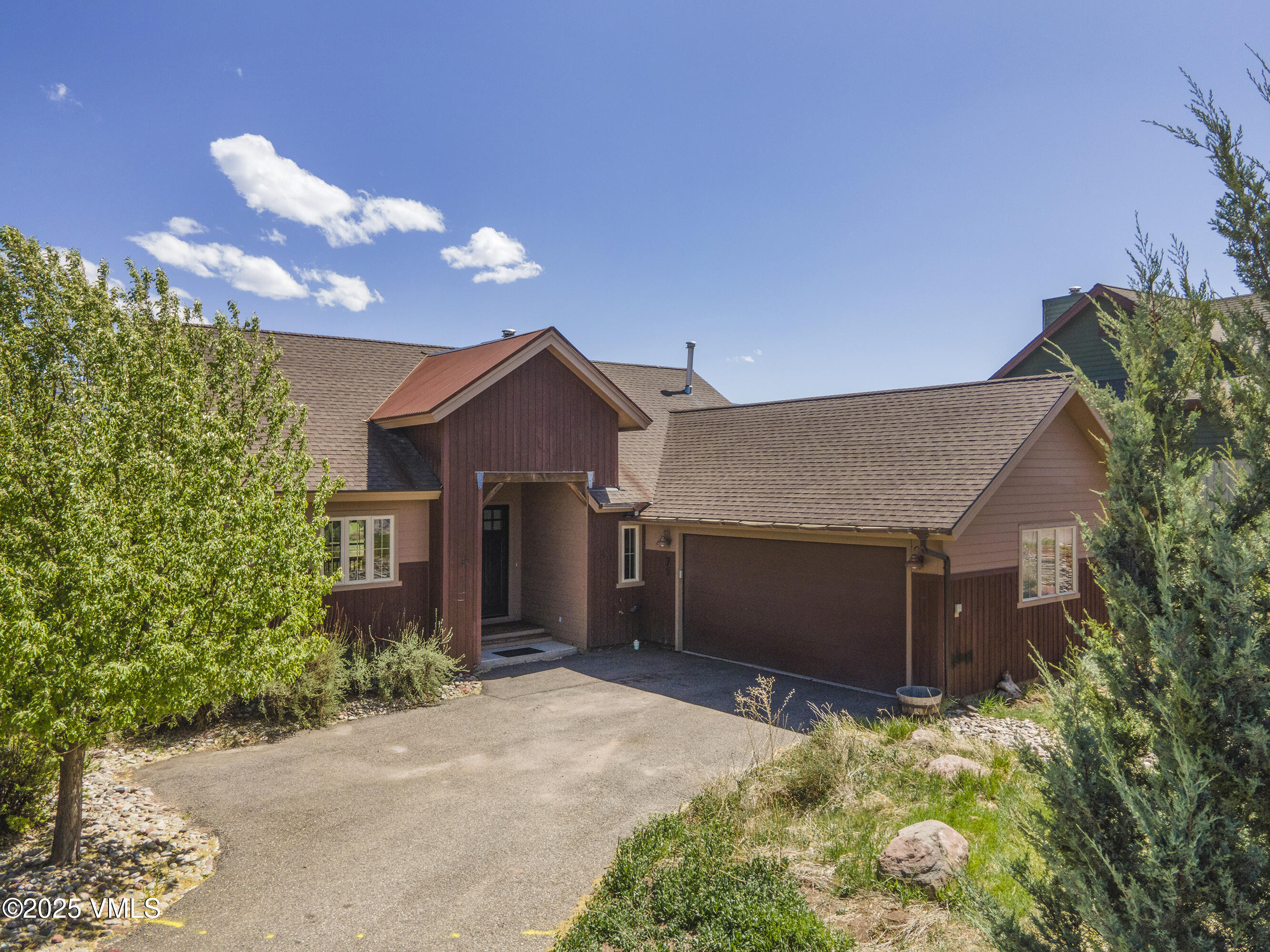 75 Open Sky Circle Property Photo 1