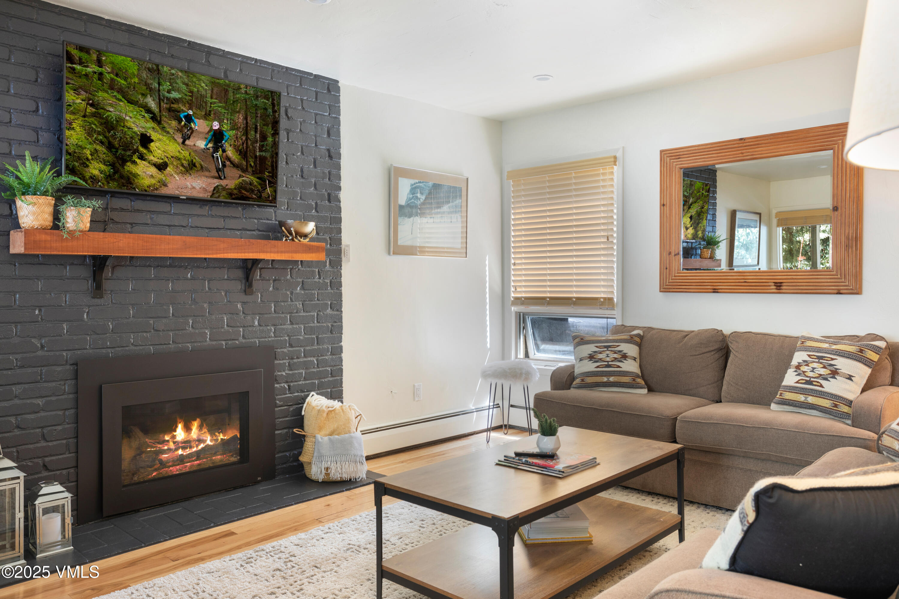 909 Red Sandstone, B2 Property Photo 1