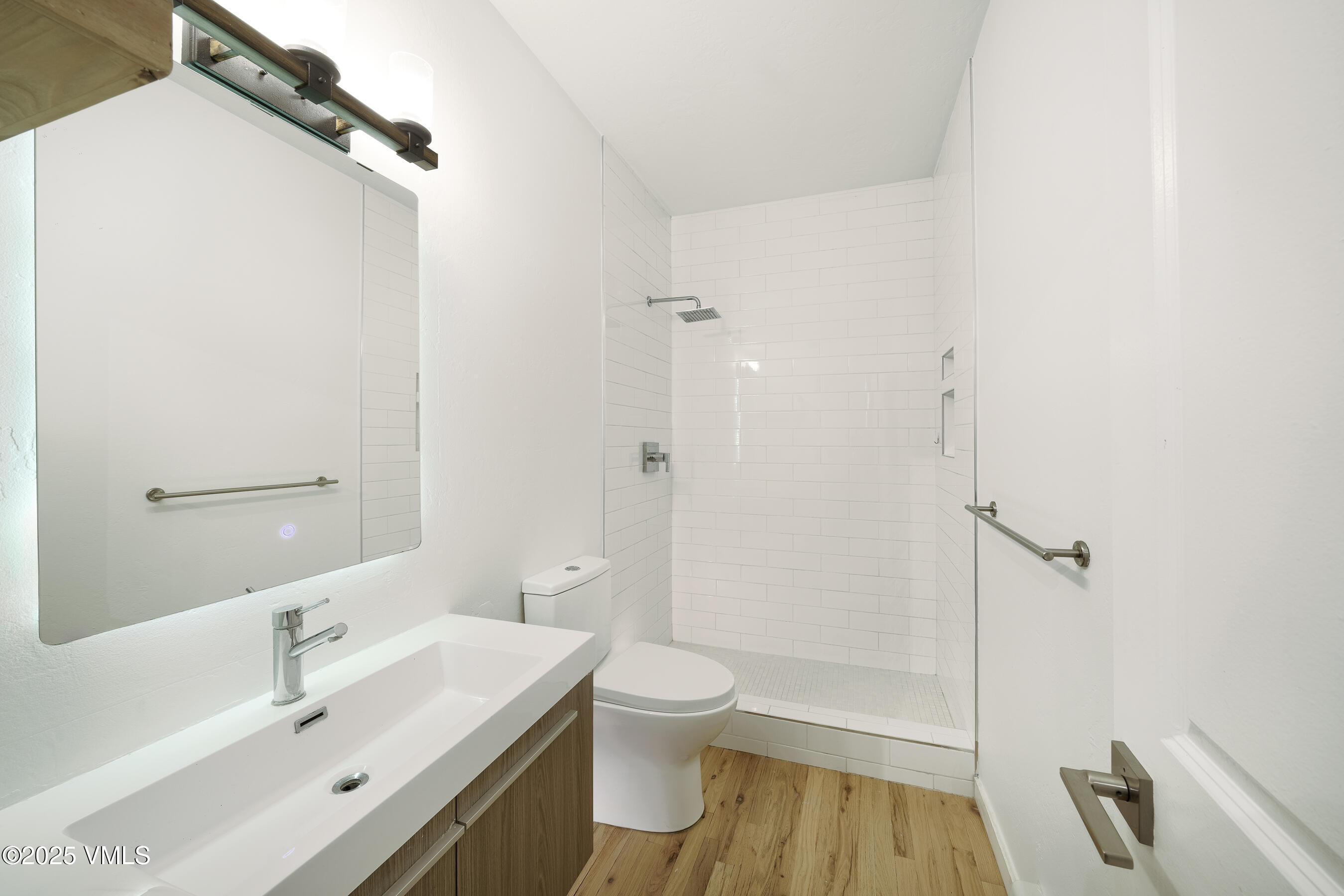 511 Metcalf, J30 Property Photo 17