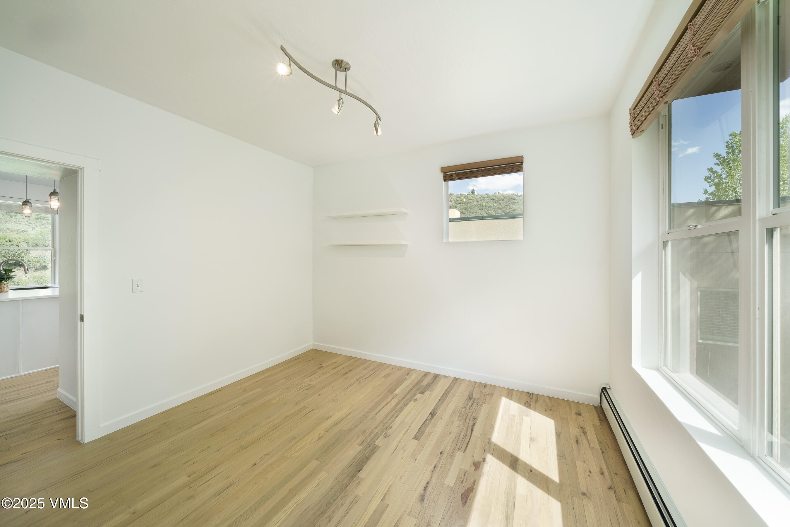 511 Metcalf, J30 Property Photo 21