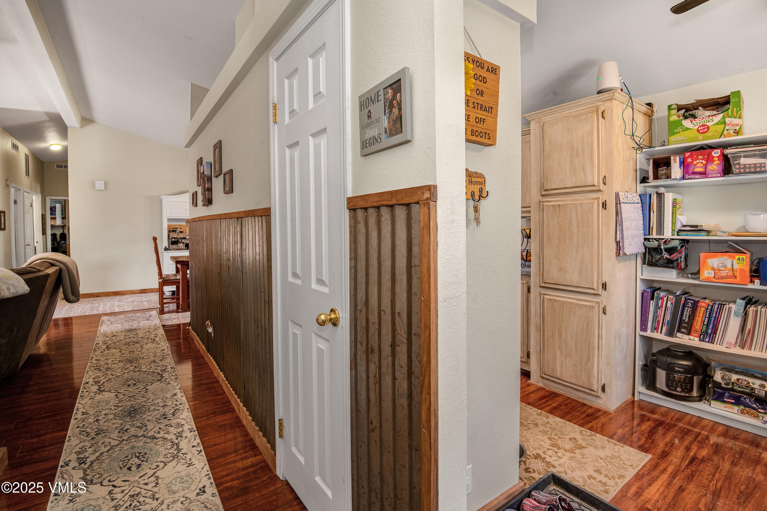 103 Pinon Street Property Photo 9
