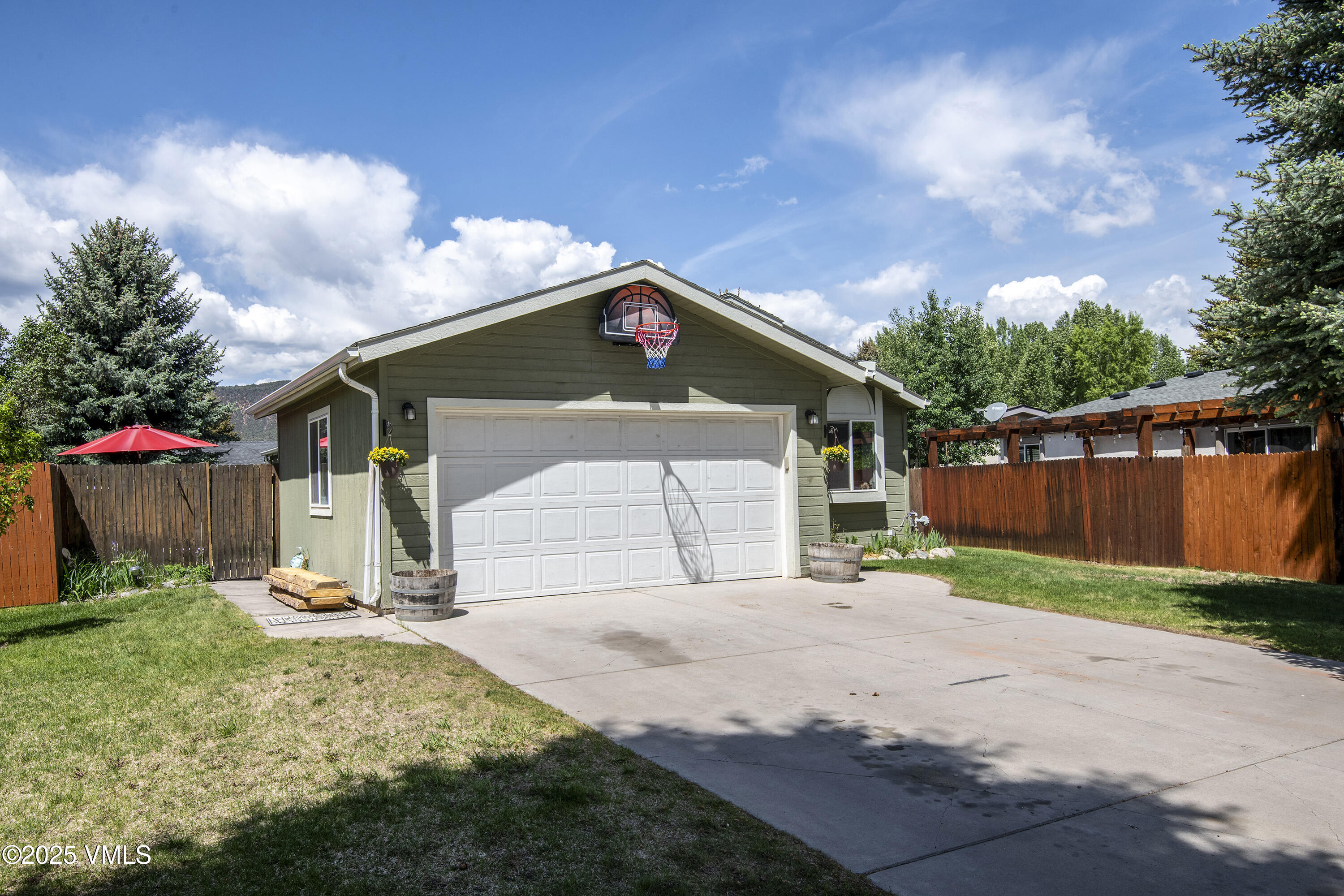 103 Pinon Street Property Photo 24