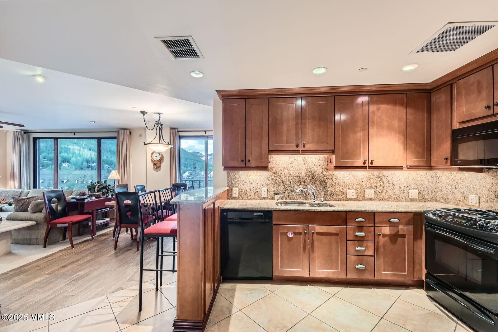 1234 Westhaven, A-71 Property Photo 4