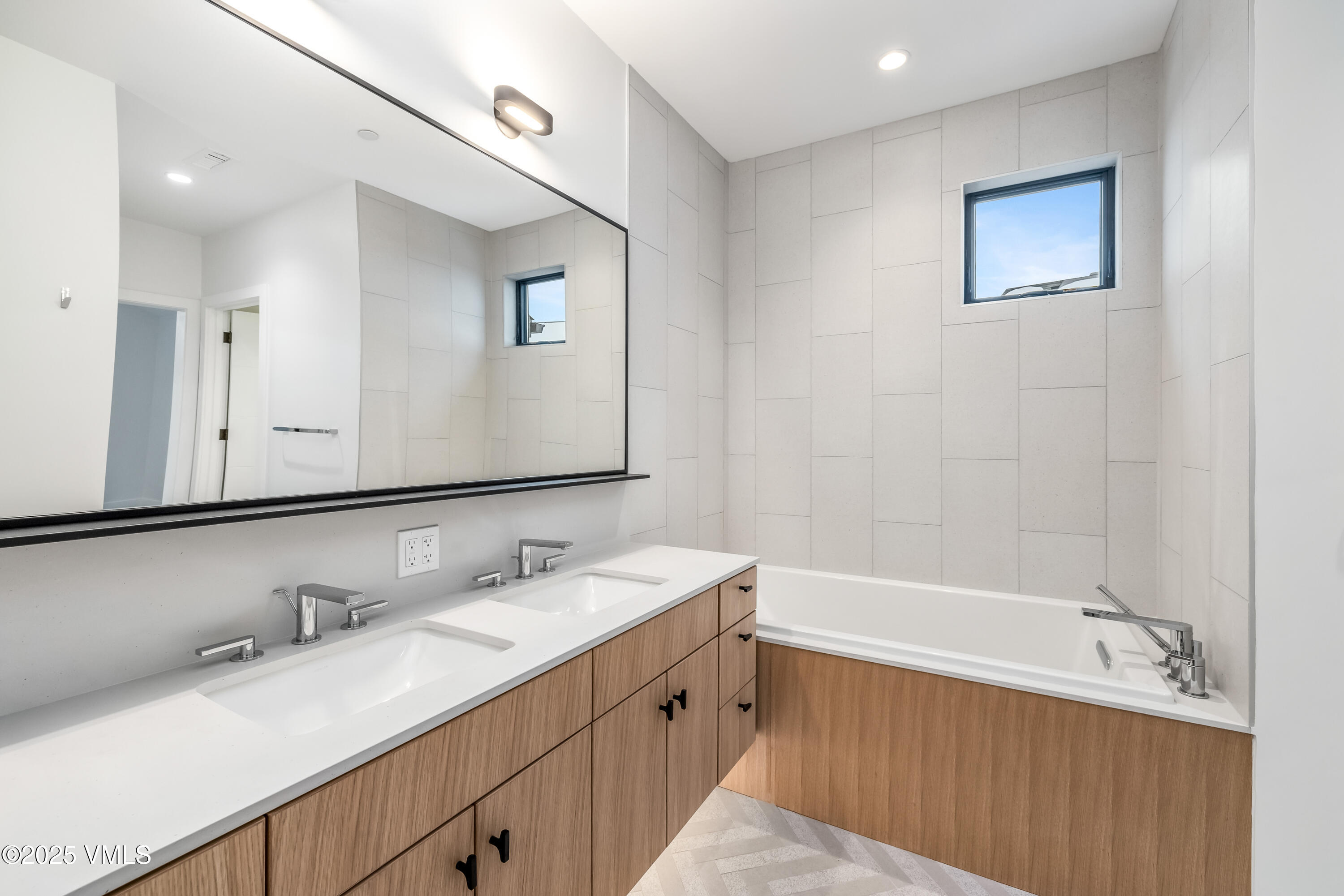 38462 Hwy 6, Townhome | 3 Property Photo 18