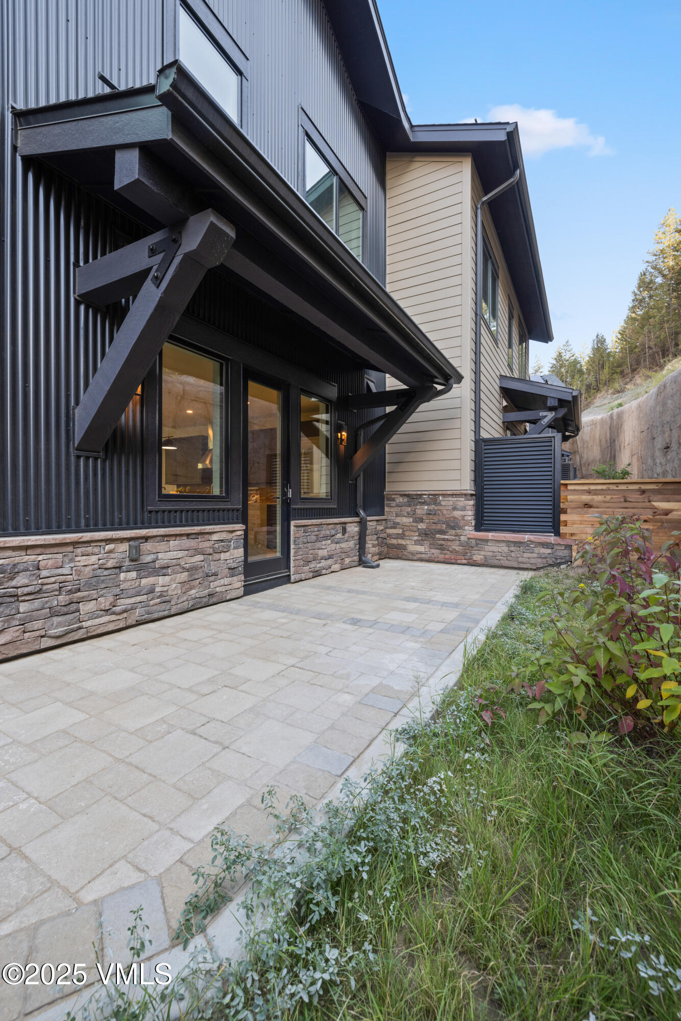 38462 Hwy 6, Townhome | 6 Property Photo 15