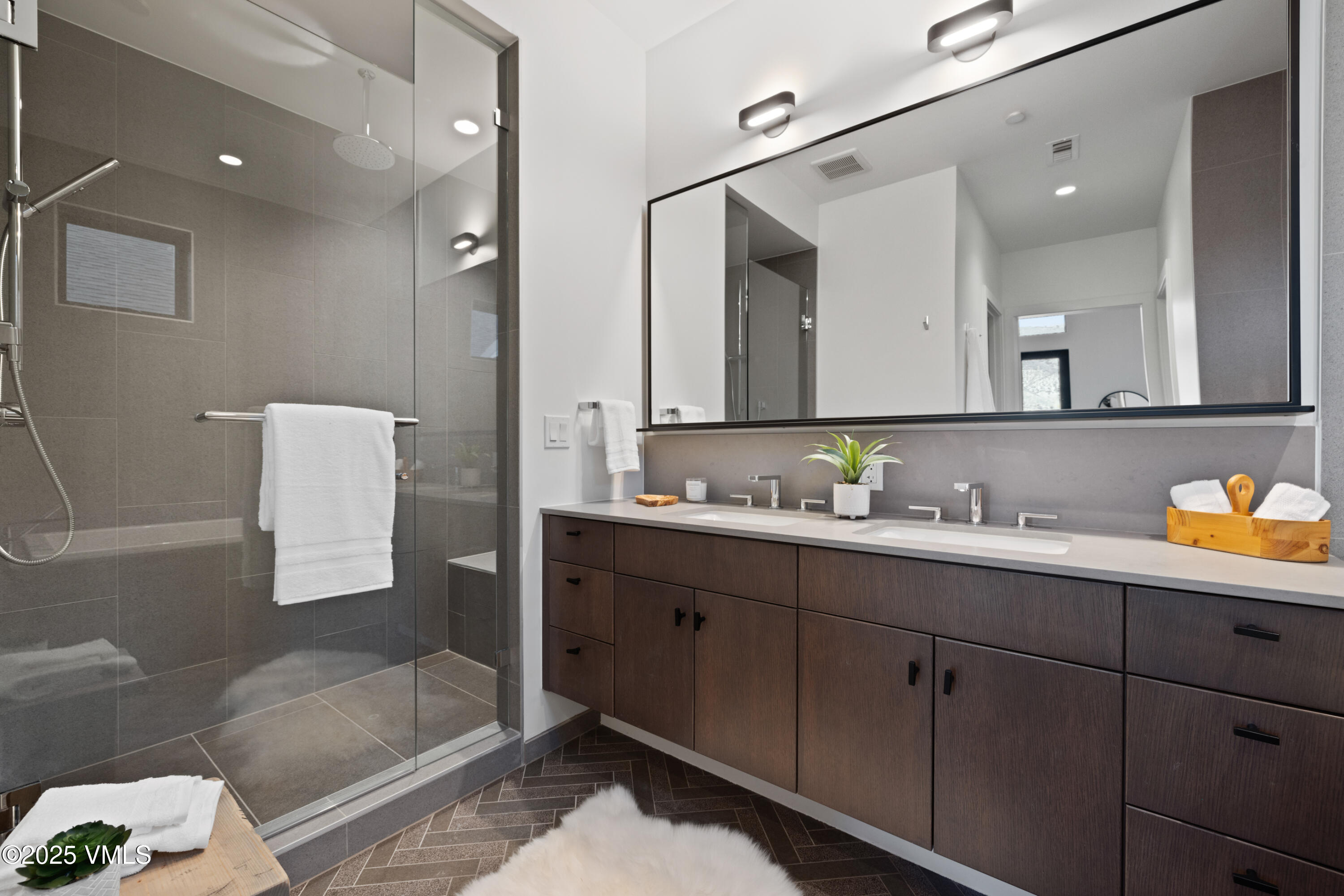 38462 Hwy 6, Townhome | 6 Property Photo 21