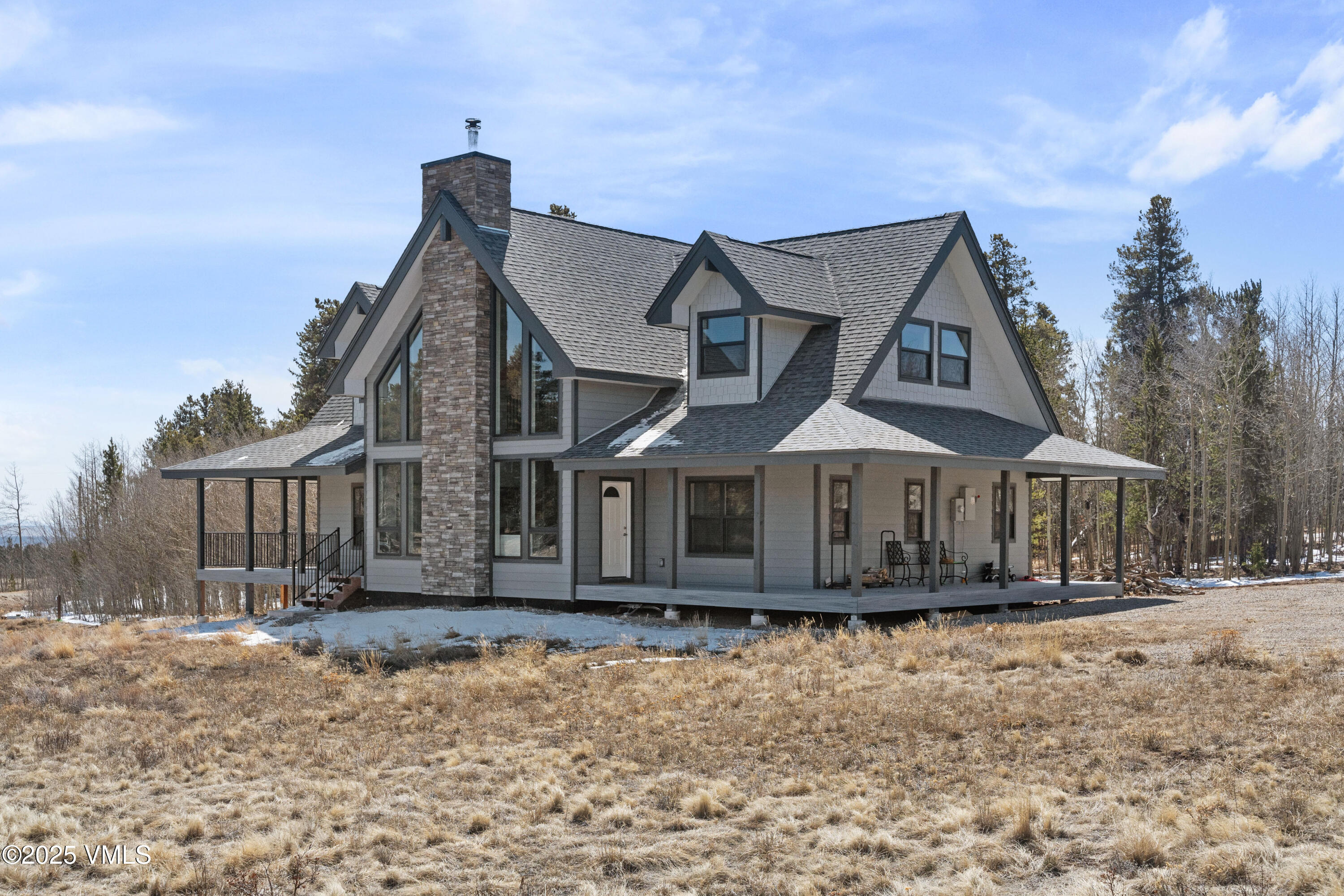 247 Foxtail Court Property Photo 2