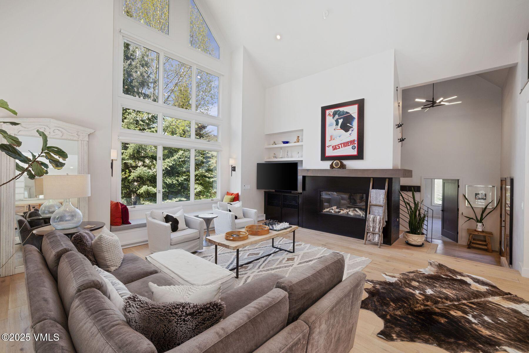 2036 Vermont Road Property Photo