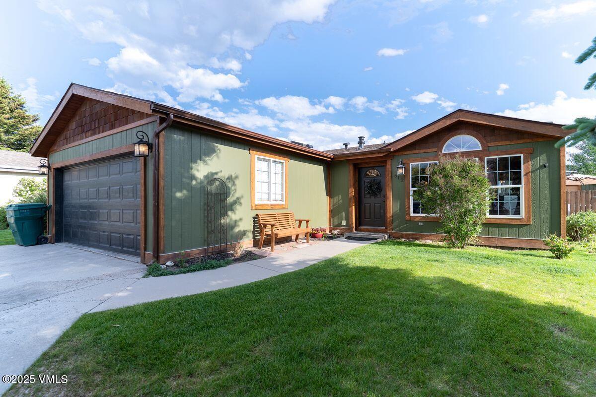 612 Sunny Avenue Property Photo 1