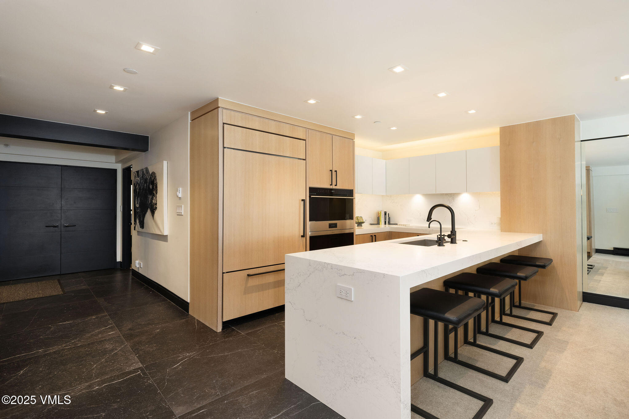 684 W Lionshead Circle, 304 Property Photo 1