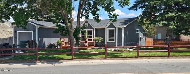697 Schoolside Street