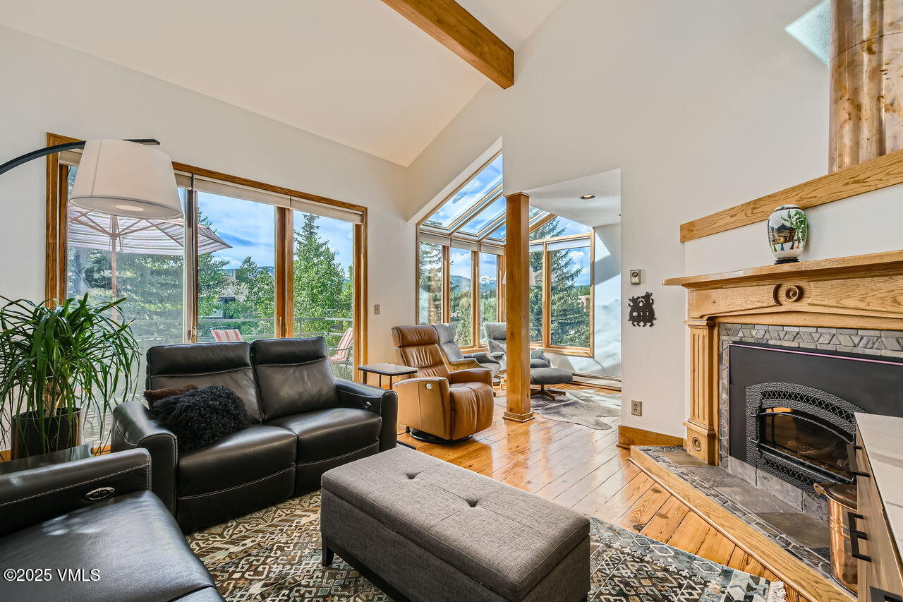 3050 Wildridge Road, 3