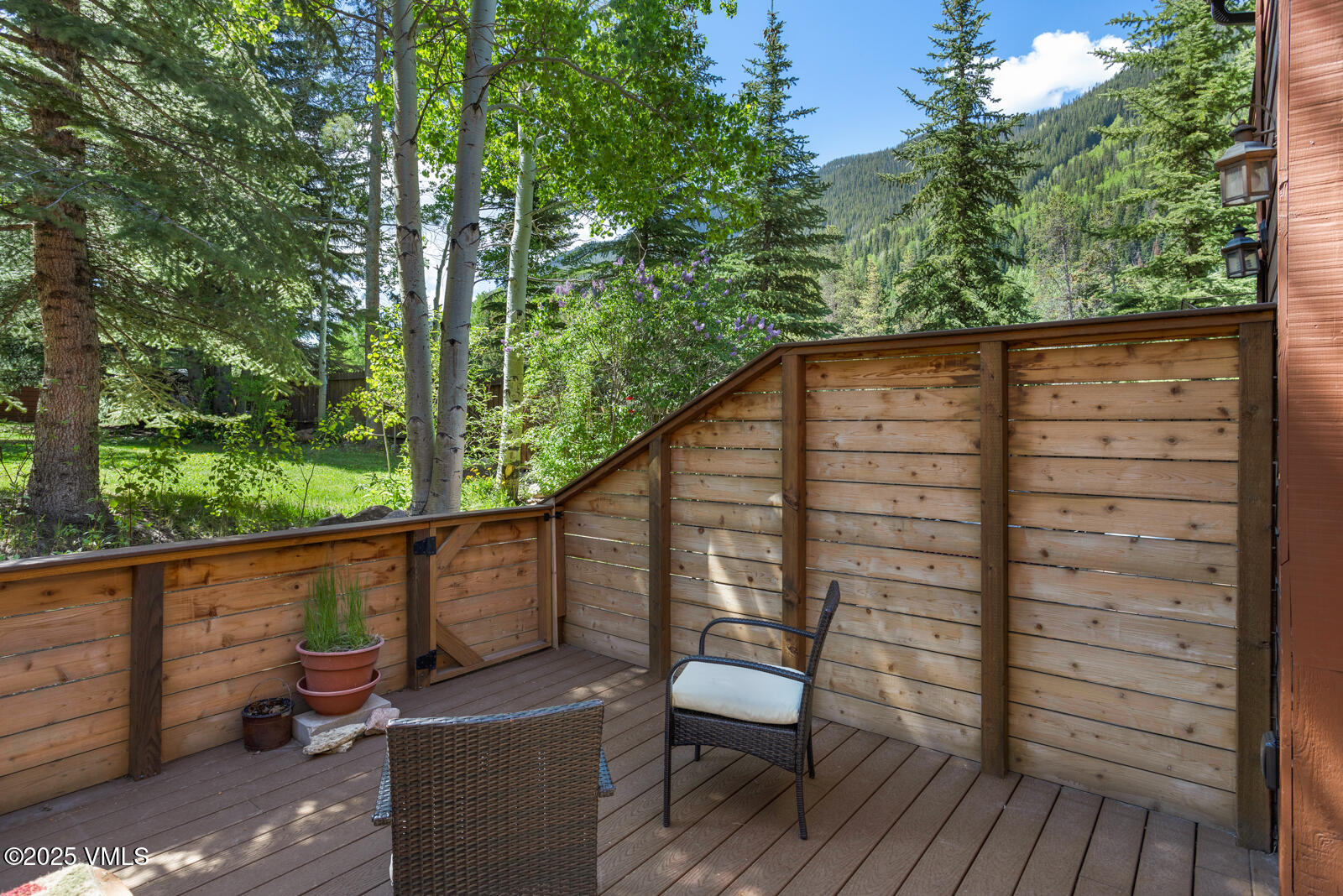 4506 Spruce Way, 2 Property Photo 14
