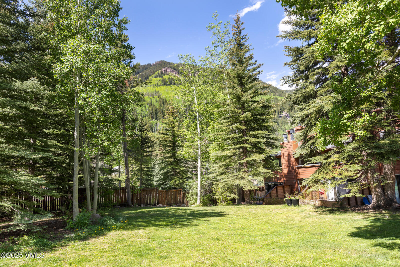 4506 Spruce Way, 2 Property Photo 16