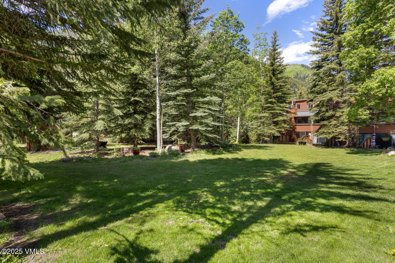 4506 Spruce Way, 2 Property Photo 17