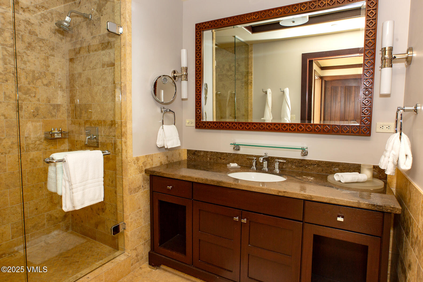1 Vail Road 5101j Property Photo 9
