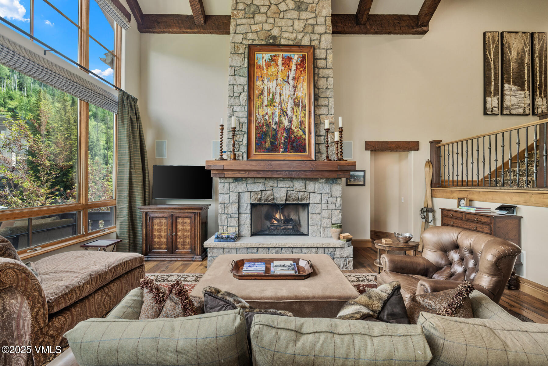 825 Forest Road, 2