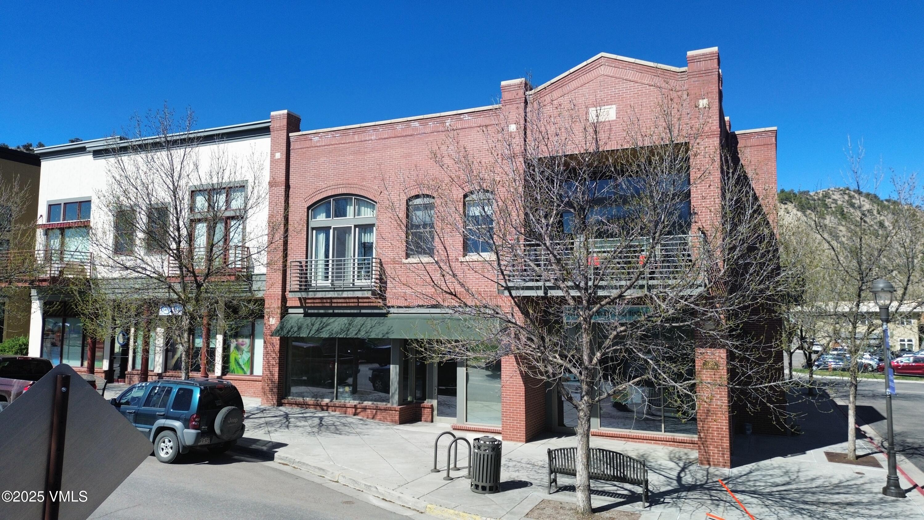 1185 Capitol Street, C-103