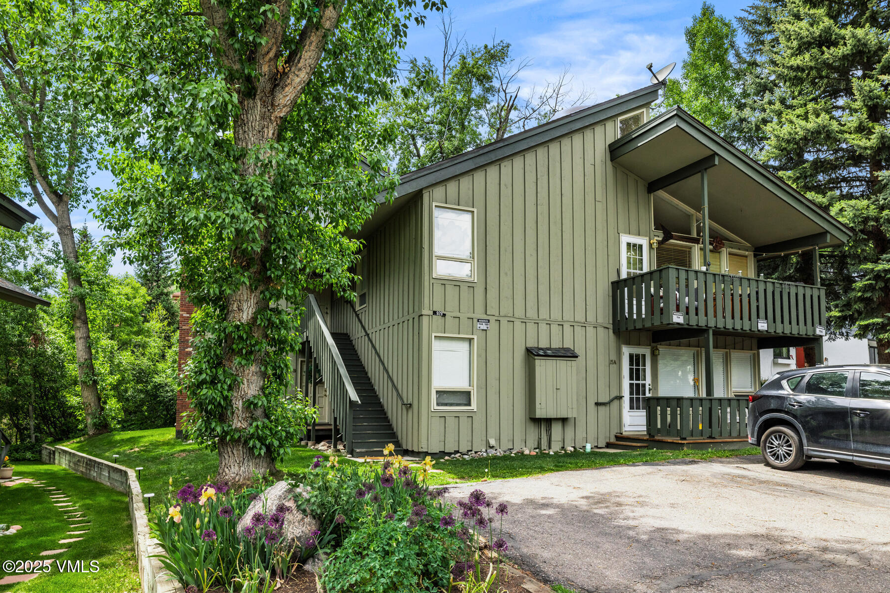 929 Red Sandstone Road, 15D
