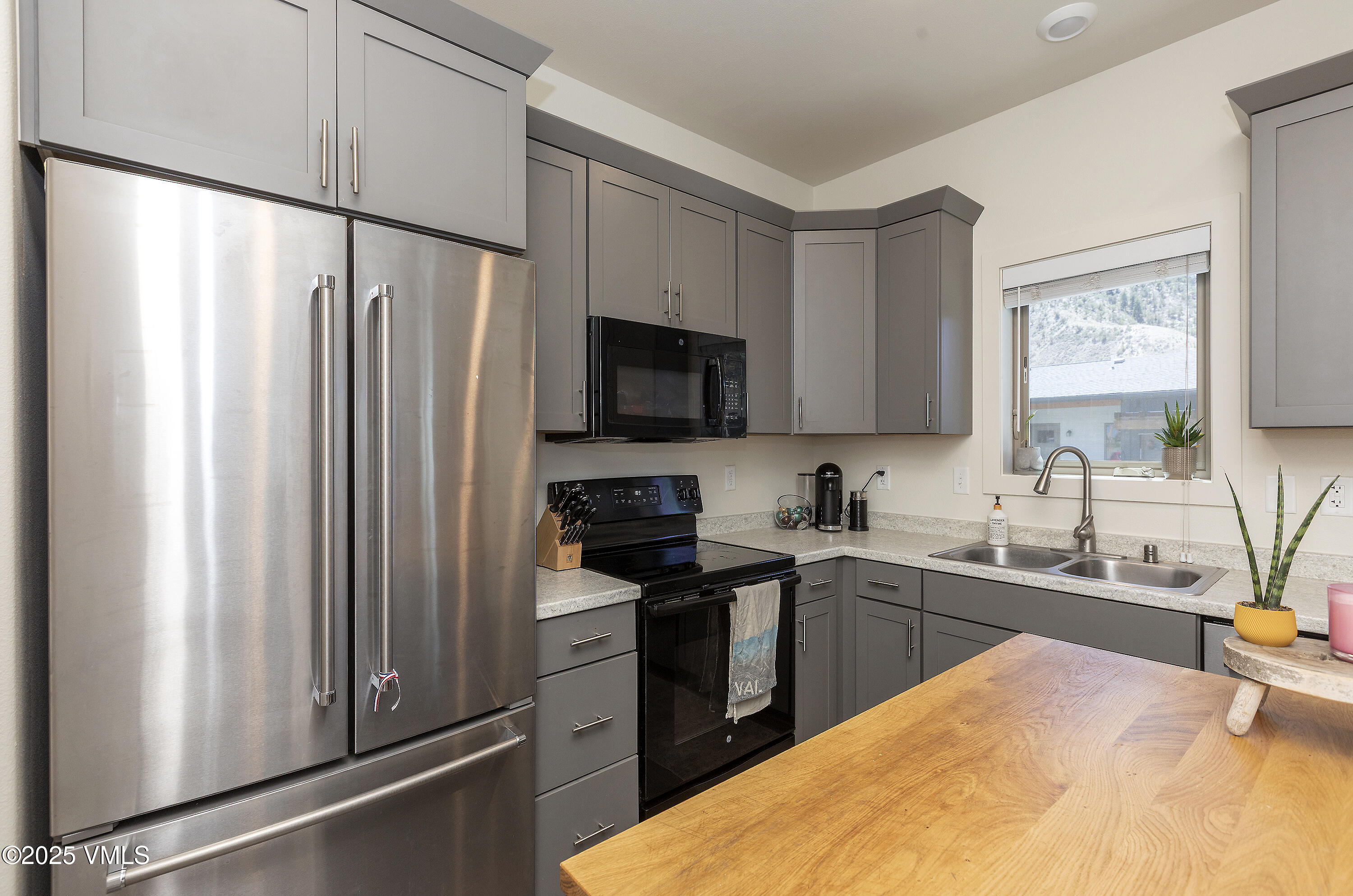 2 Uneva Court, B3 Property Photo 4