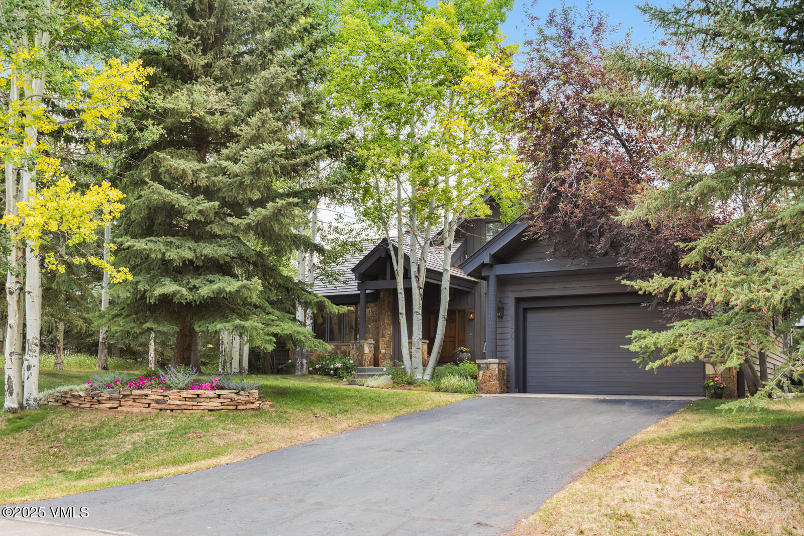 136 Saddle Ridge Loop Property Photo 1