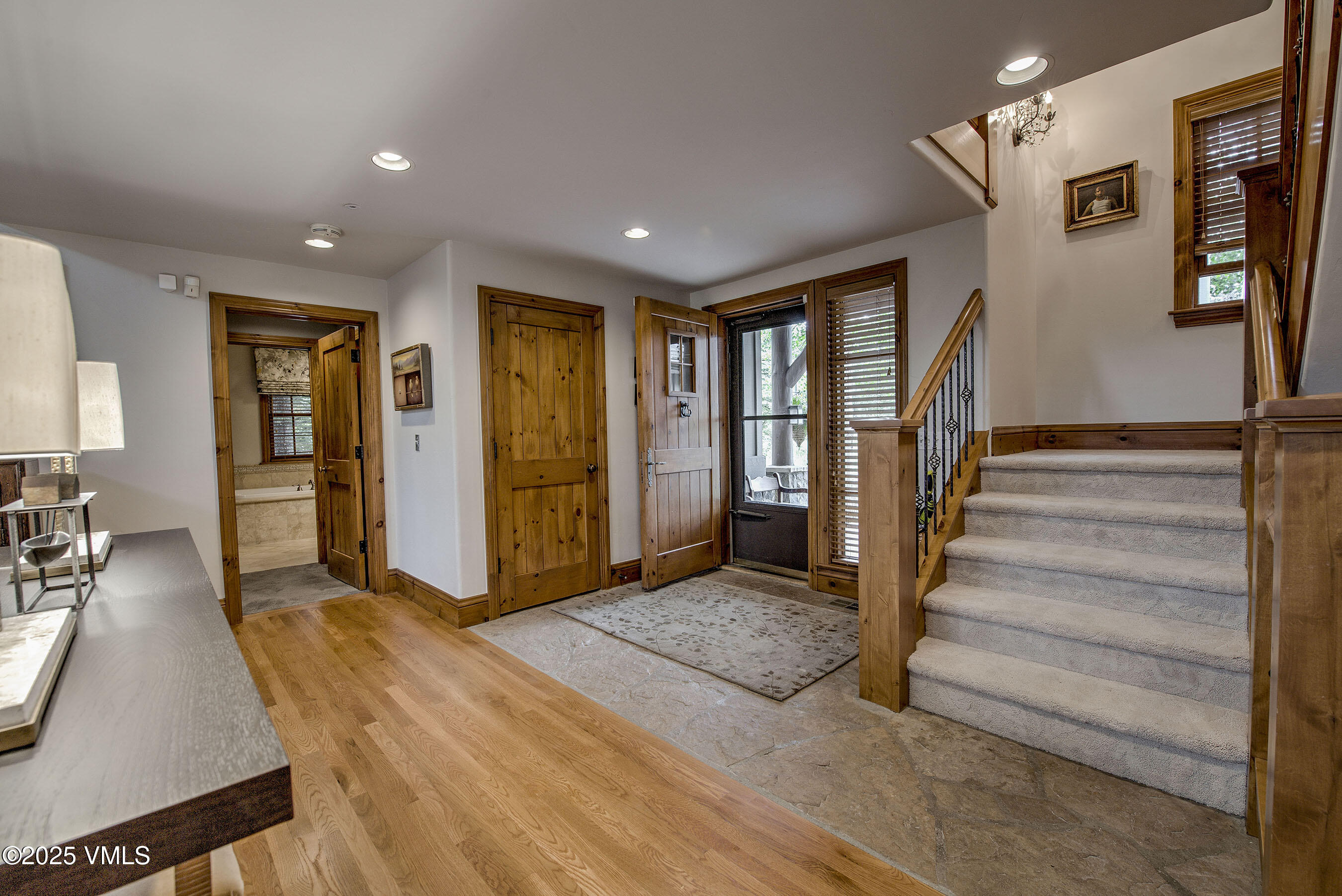 129 Bermuda Drive Property Photo 4