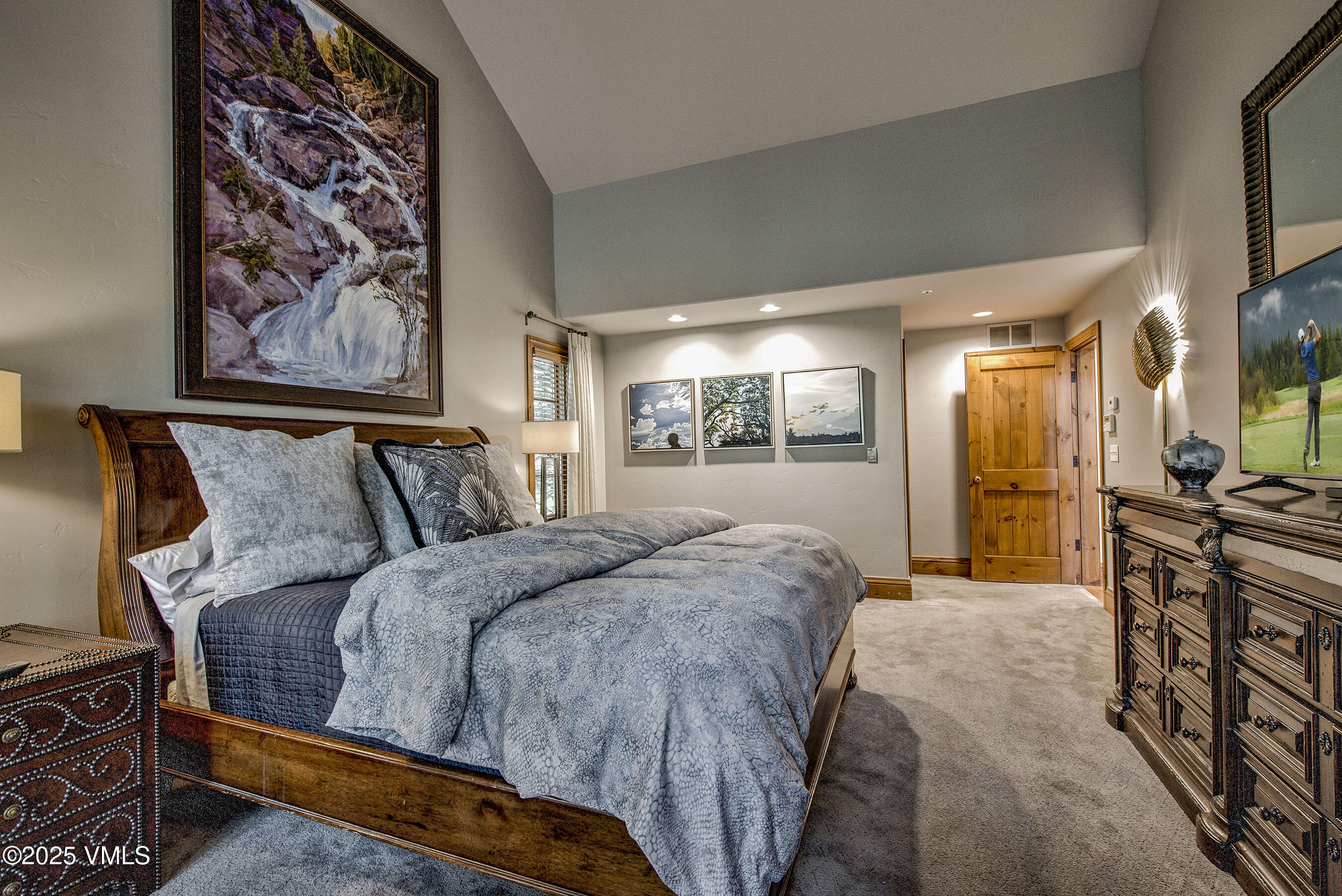 129 Bermuda Drive Property Photo 5