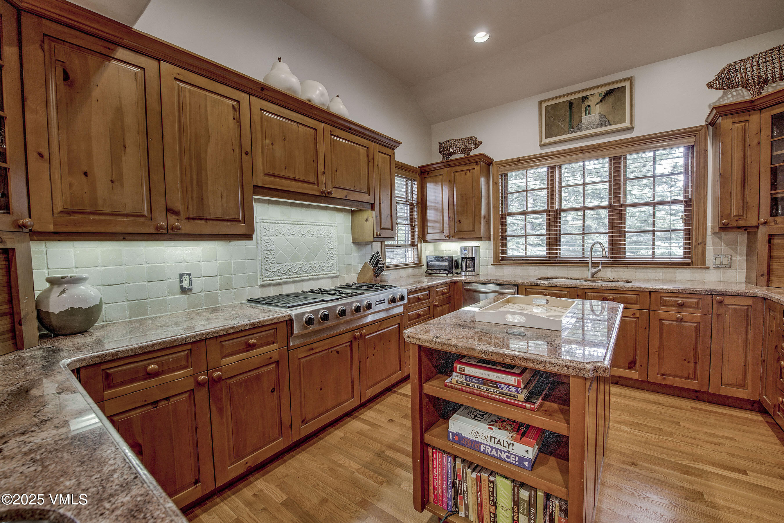 129 Bermuda Drive Property Photo 11