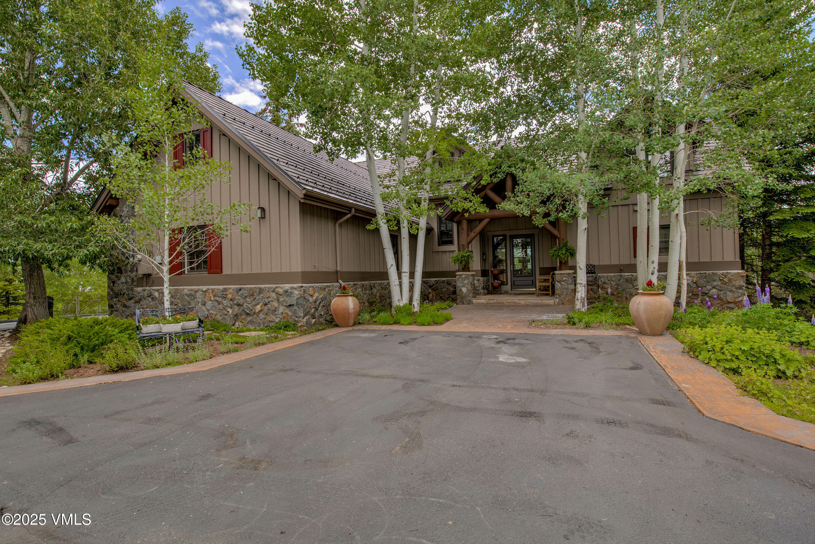 129 Bermuda Drive Property Photo 17