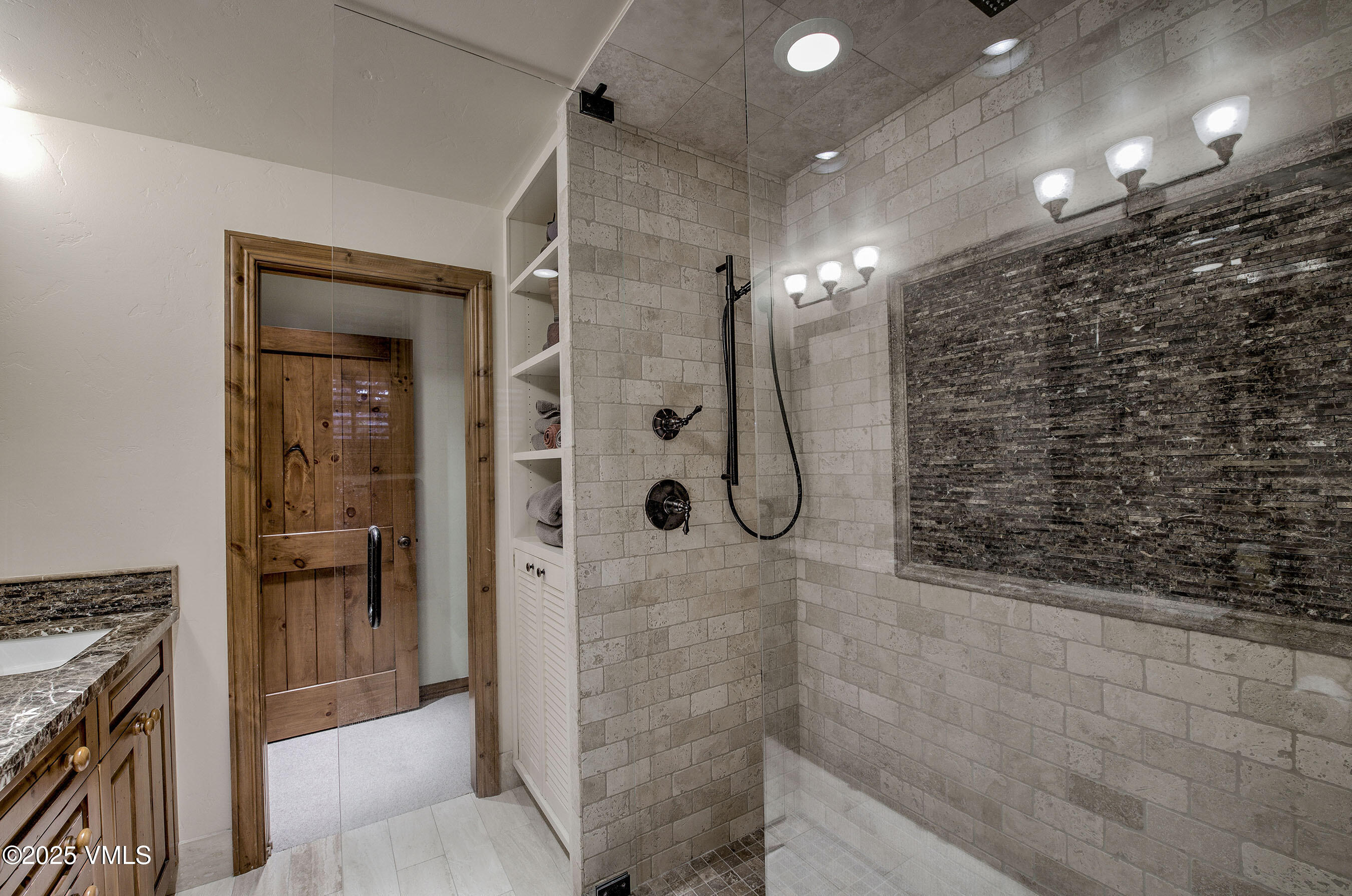 129 Bermuda Drive Property Photo 25