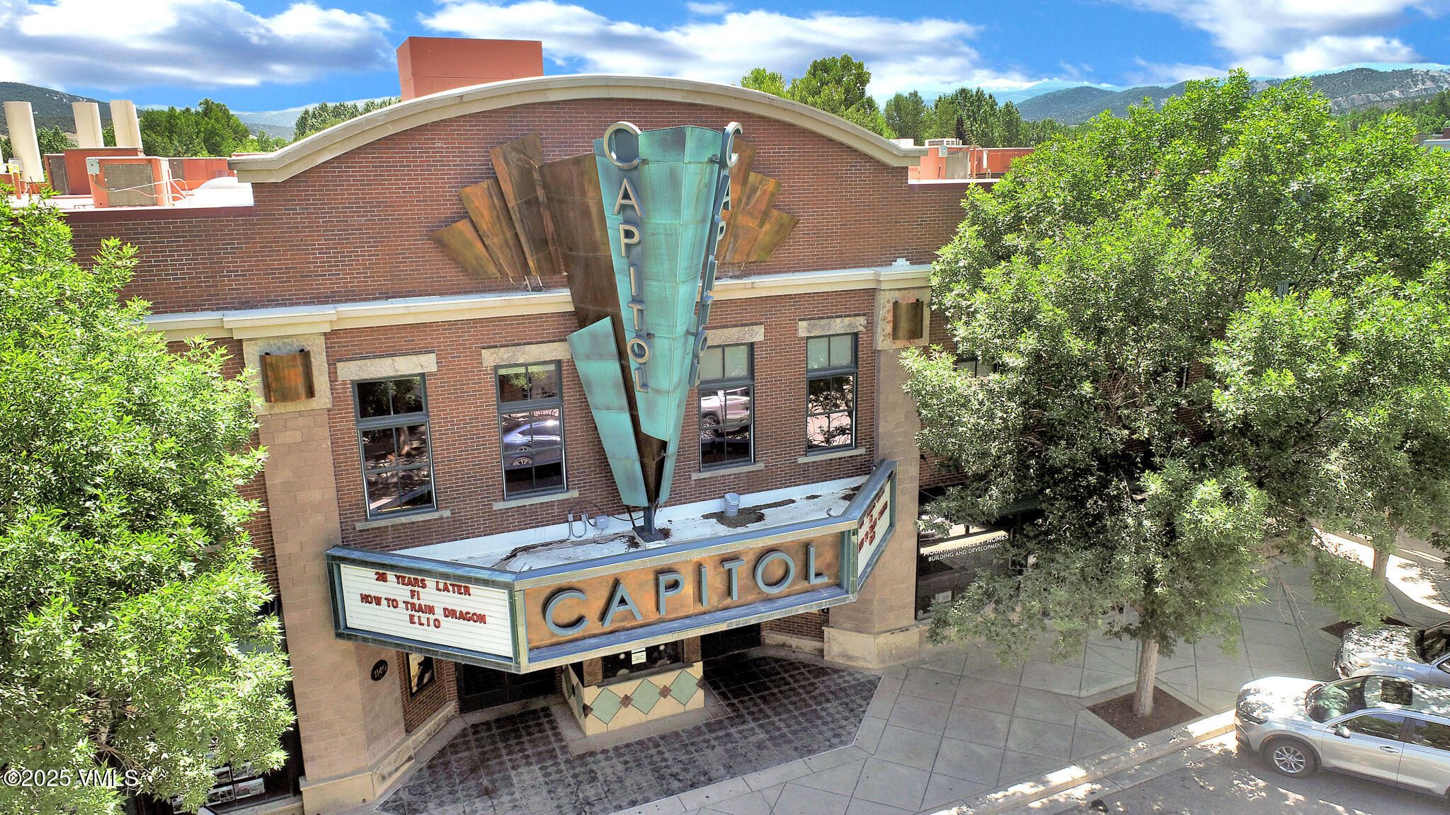 1140 Capitol Street, 204
