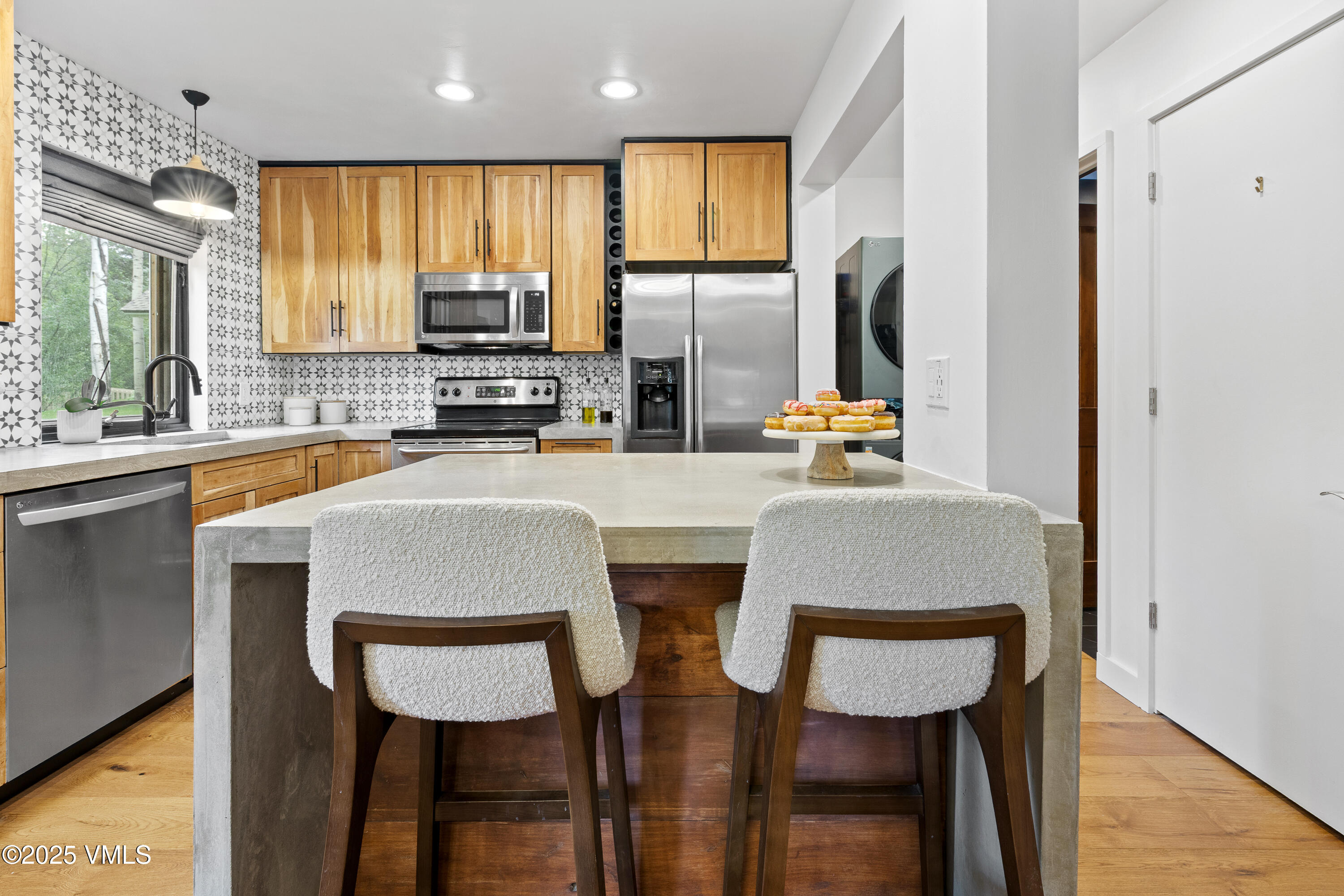 570 Homestead Drive, 25 Property Photo 6