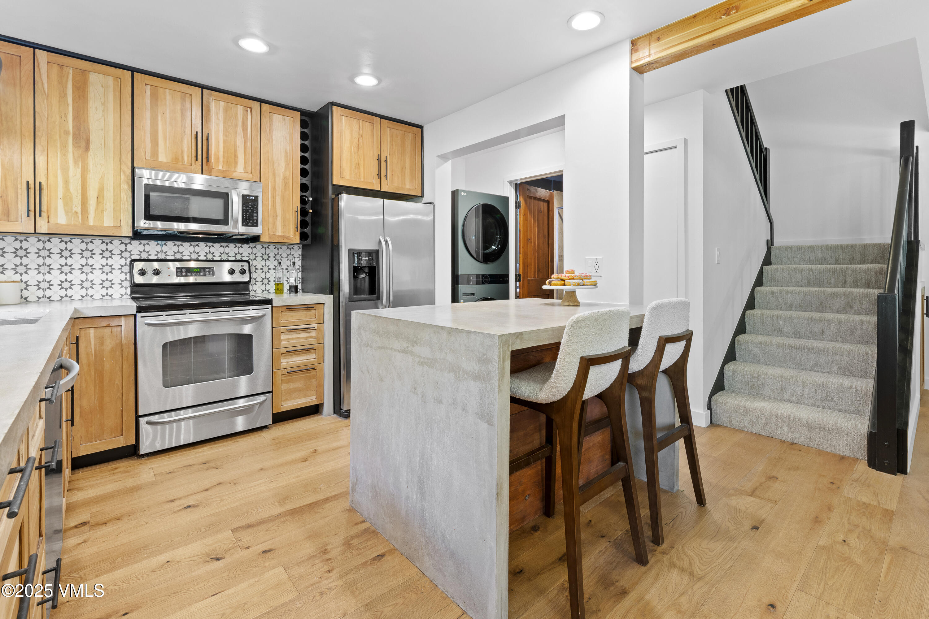 570 Homestead Drive, 25 Property Photo 17