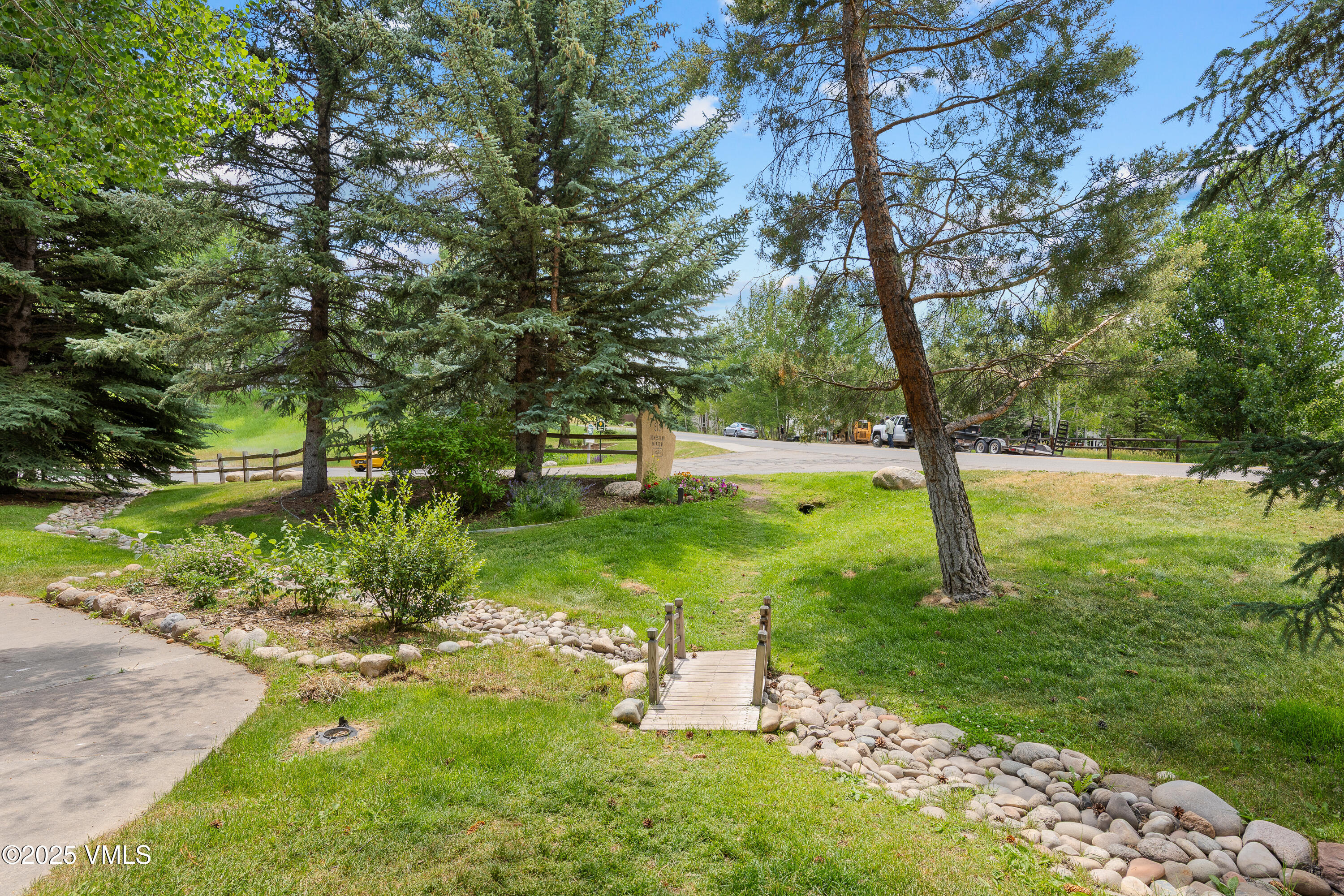 570 Homestead Drive, 25 Property Photo 43