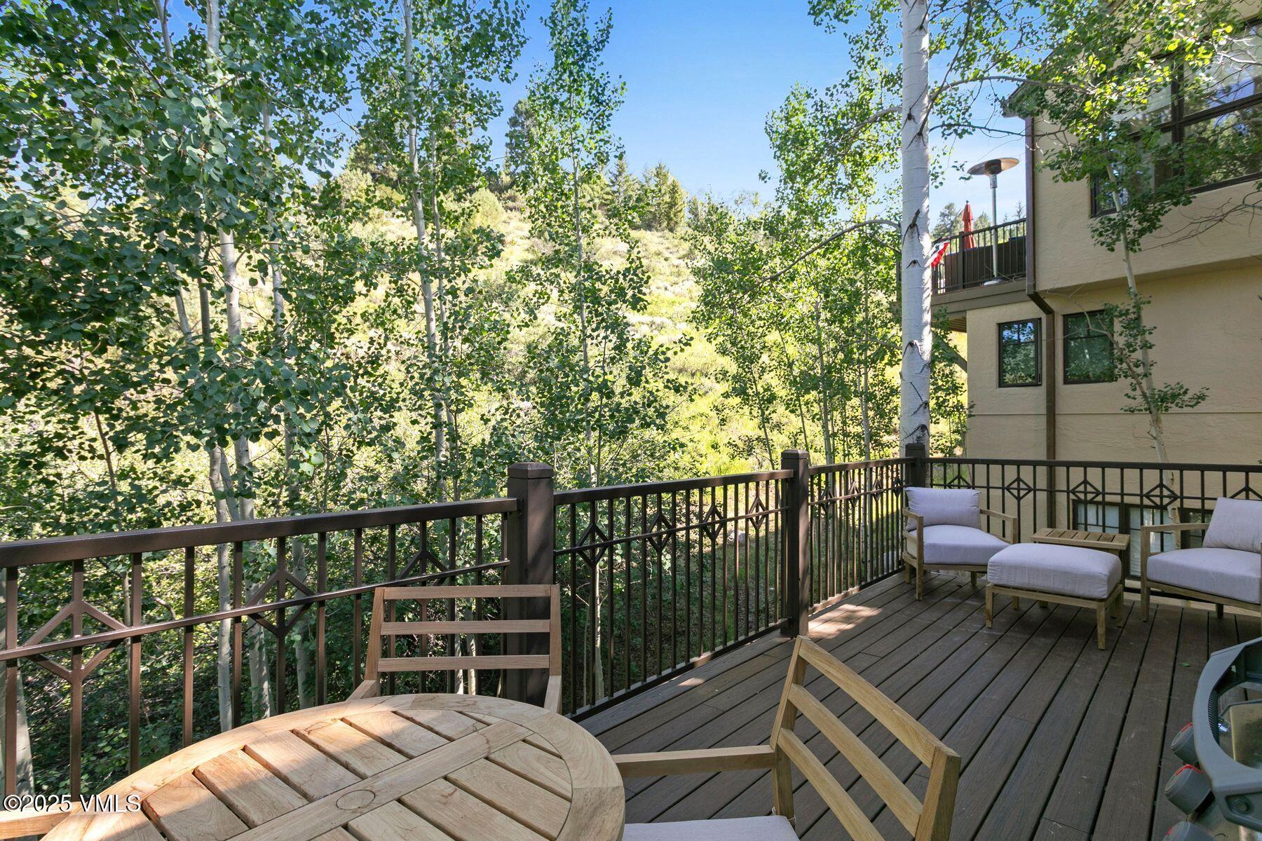 355 Offerson Road, P4 Property Photo 11