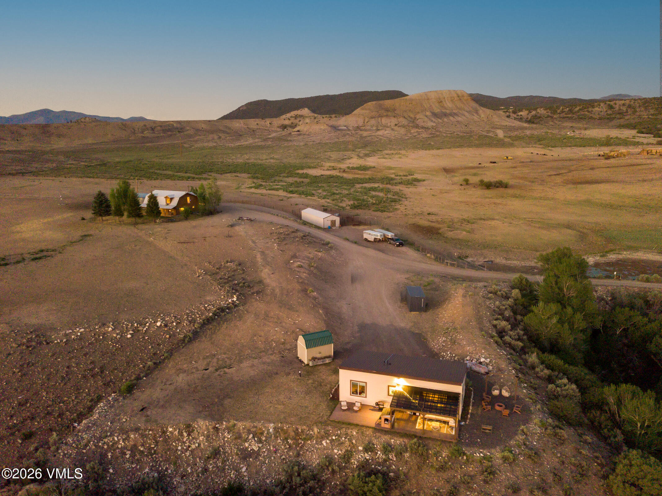 25511 Colorado River Road Property Photo 8