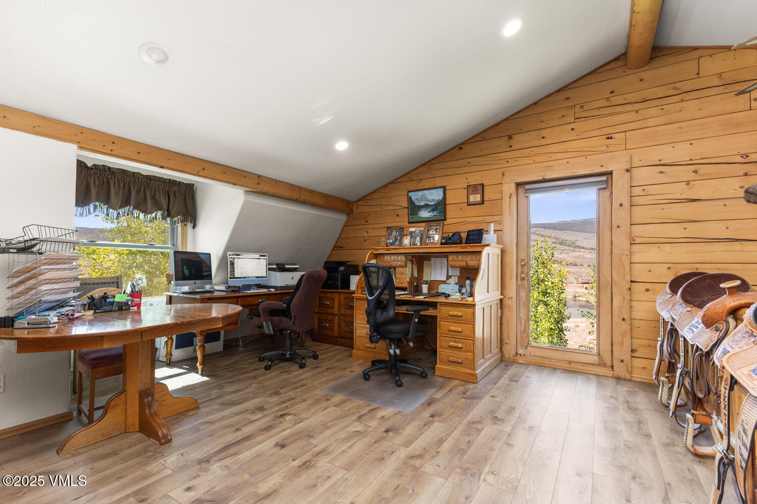 25511 Colorado River Road Property Photo 19