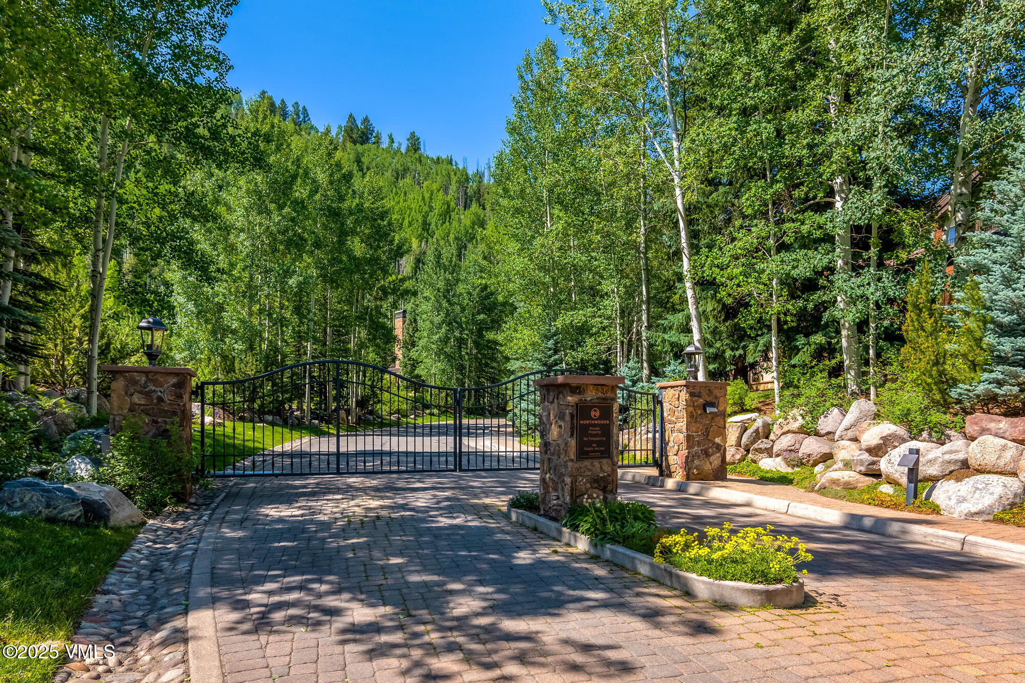 600 Vail Valley Drive 310 Property Photo 64