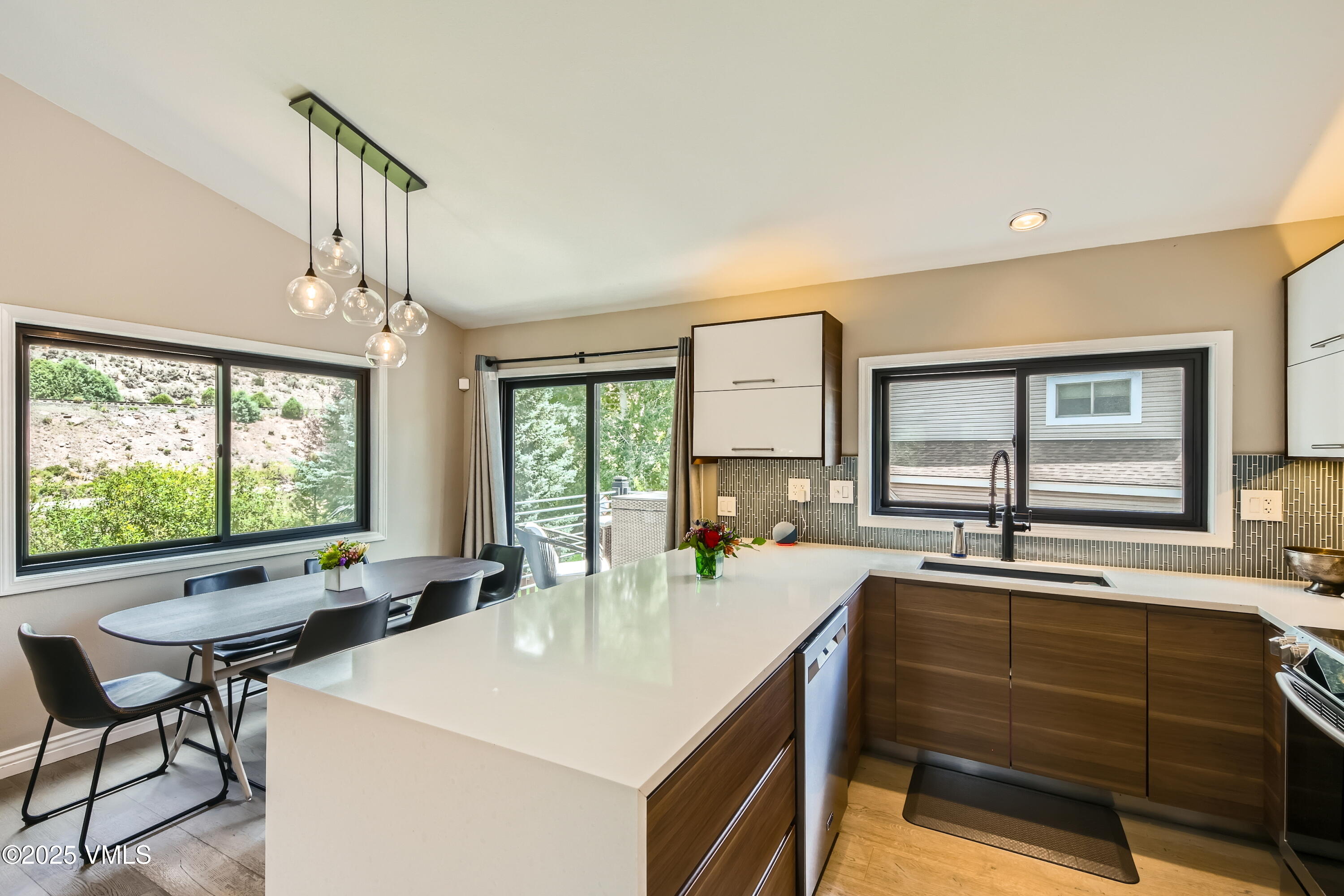 11 Spruce Circle Property Photo 5