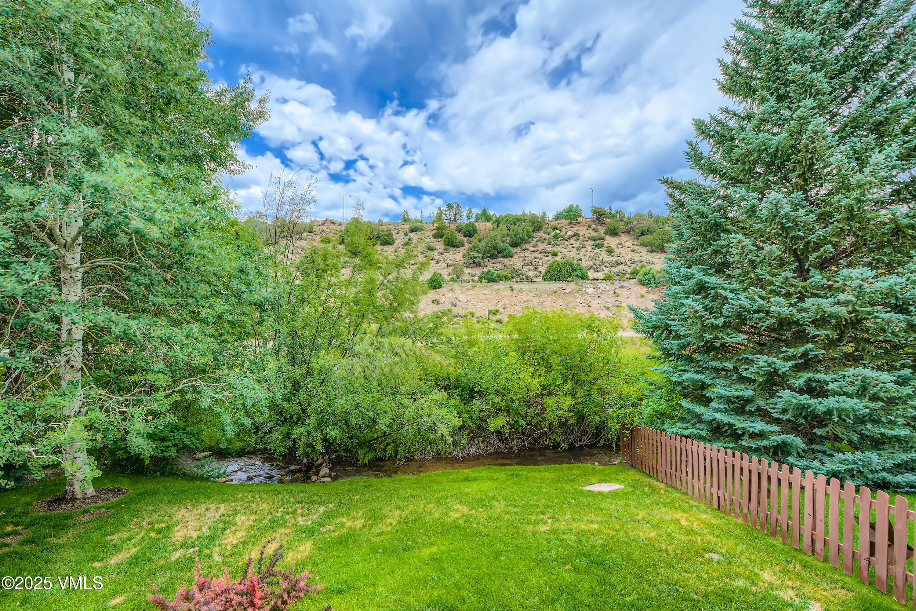 11 Spruce Circle Property Photo 9