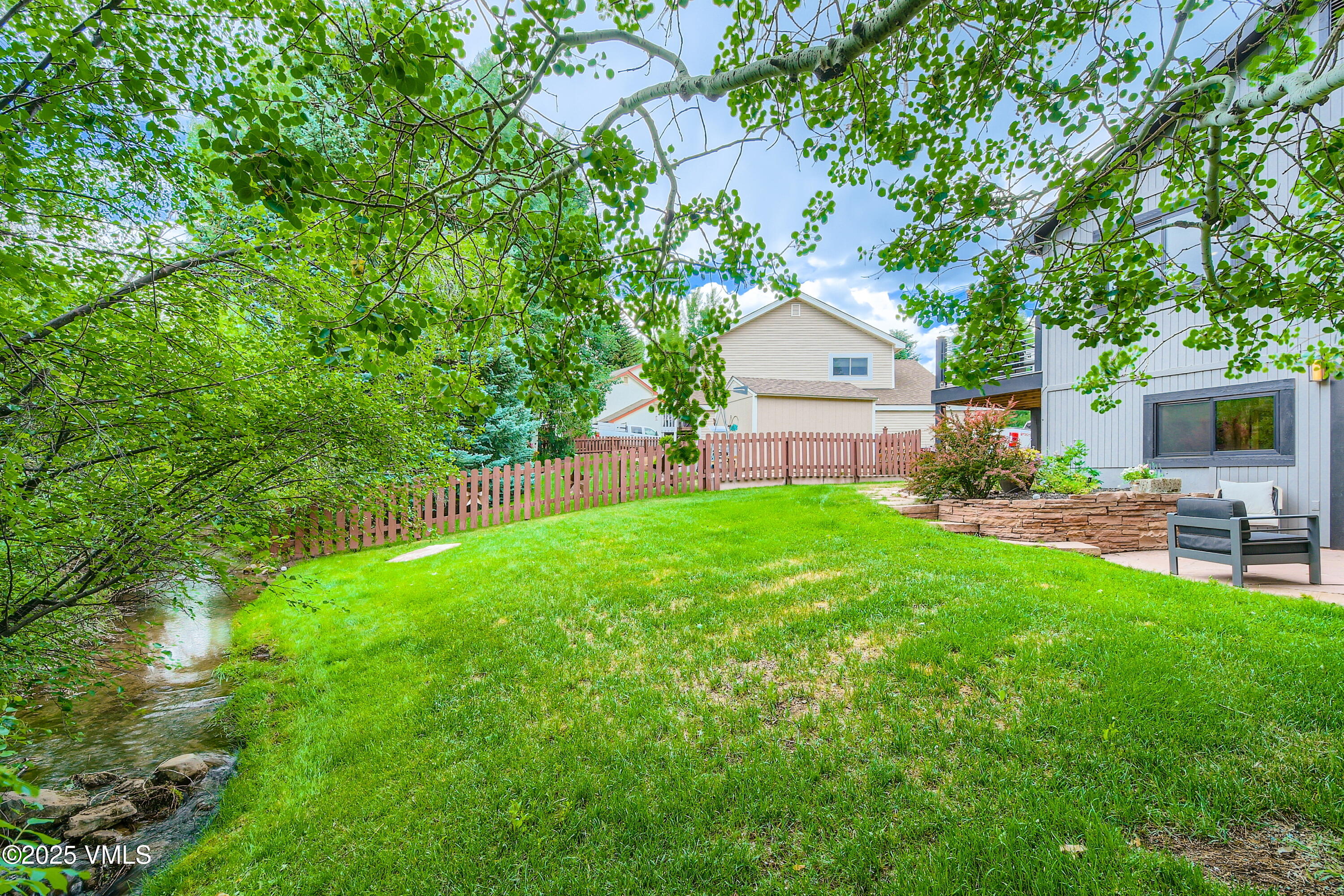 11 Spruce Circle Property Photo 10