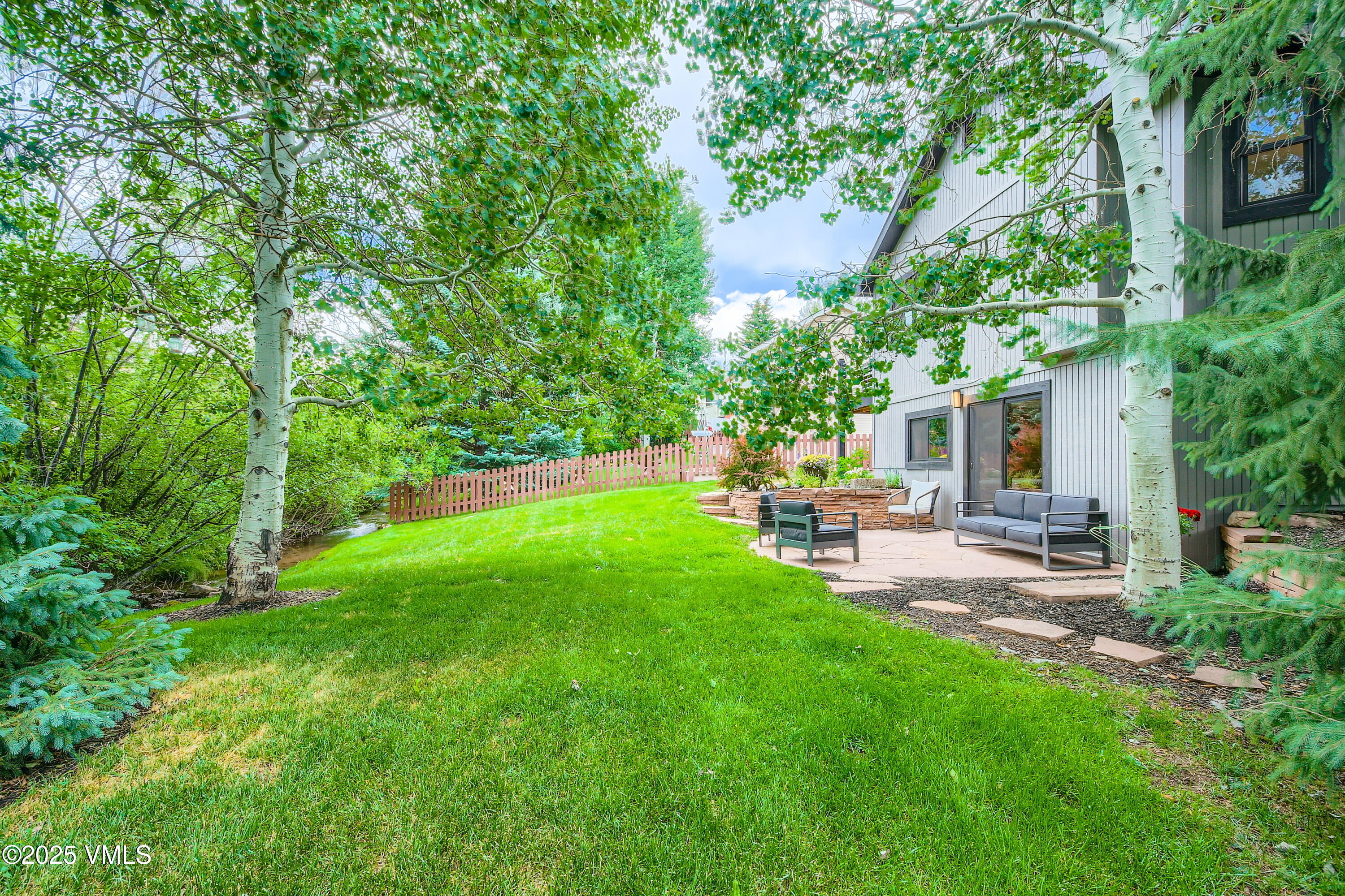 11 Spruce Circle Property Photo 27