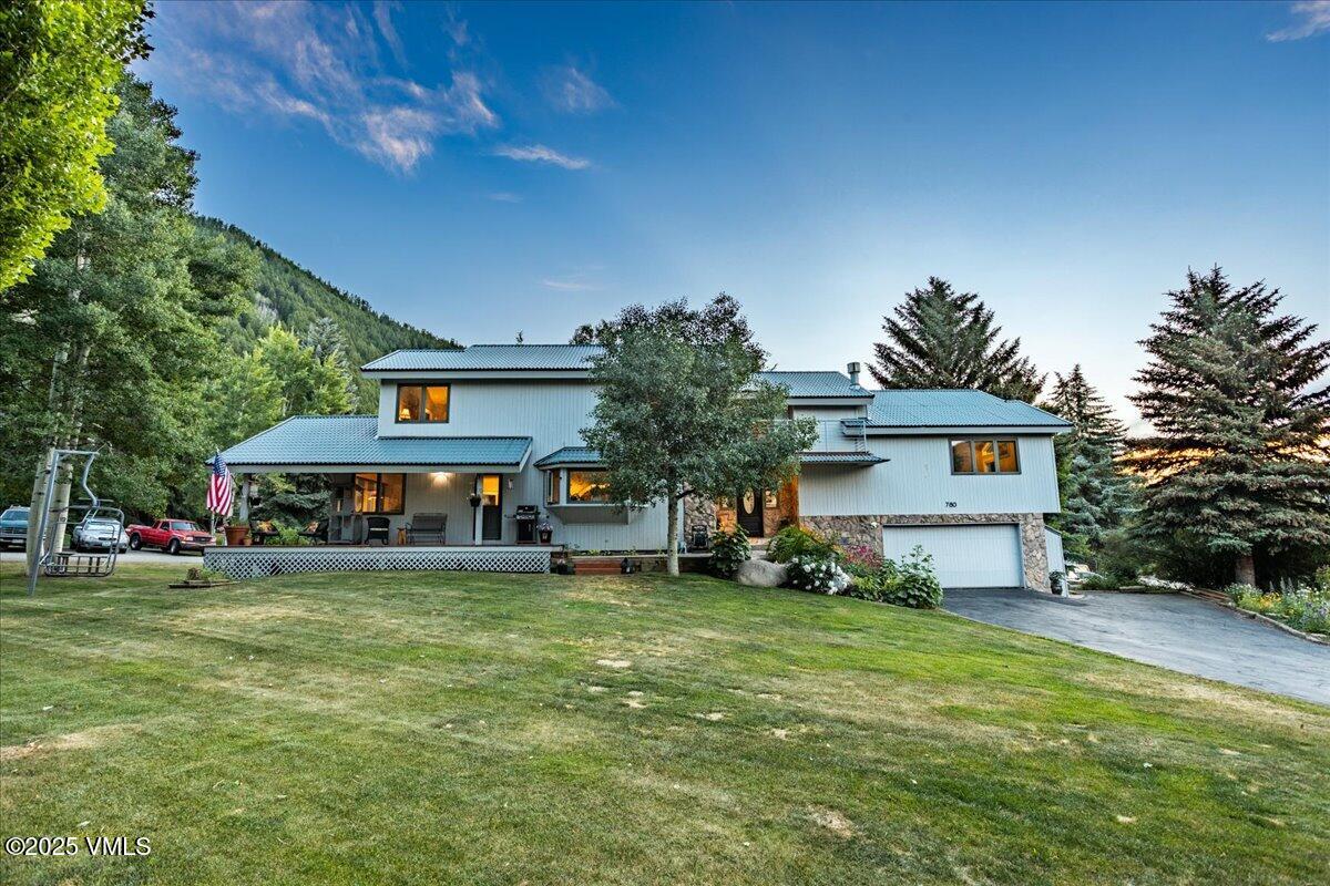 780 Deer Boulevard Property Photo 1