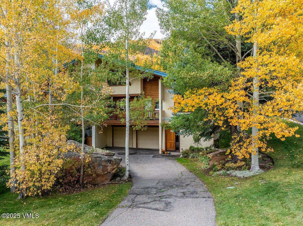 1874 Glacier Court, B Property Photo