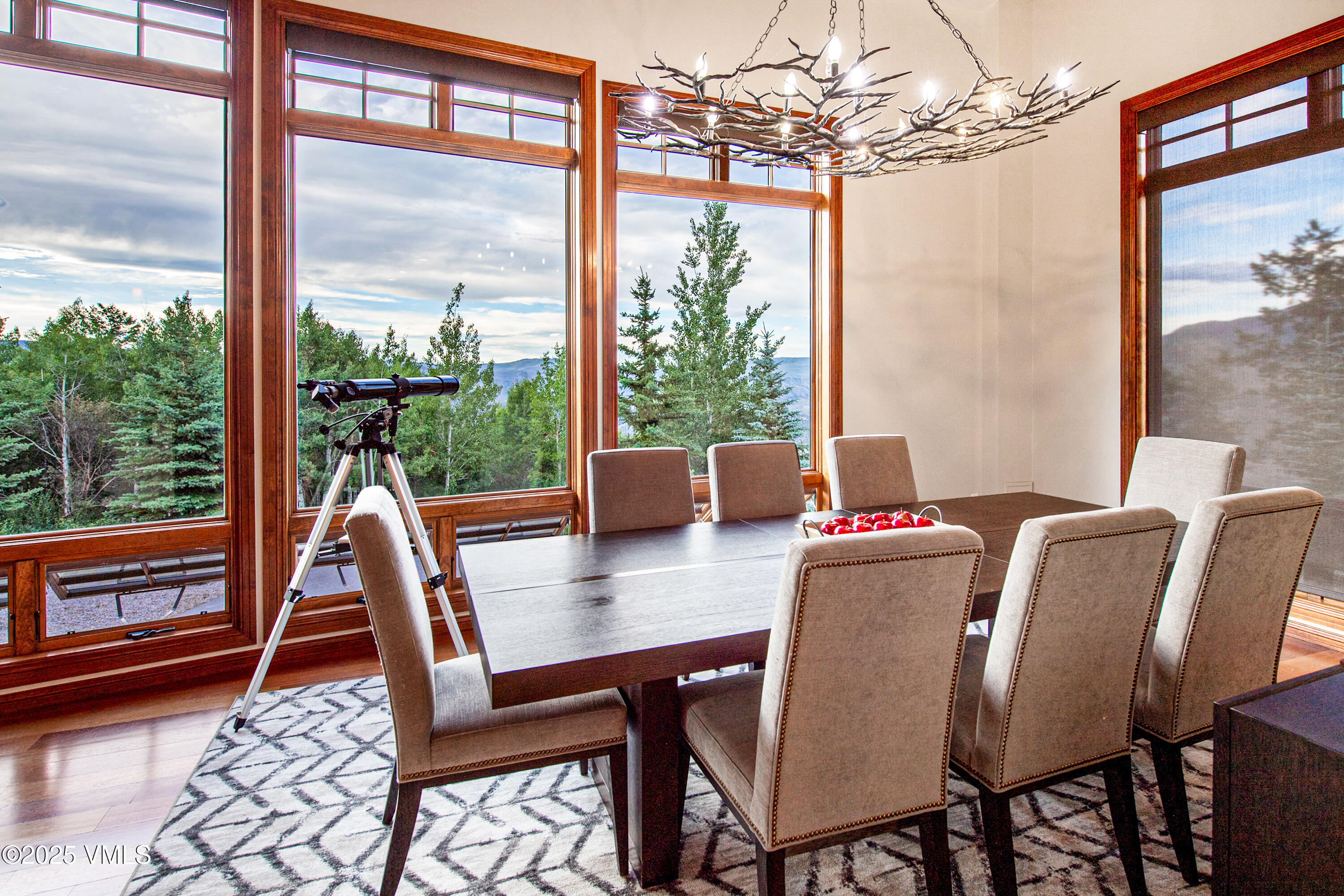 325 Jouflas Ranch Road Property Photo 11