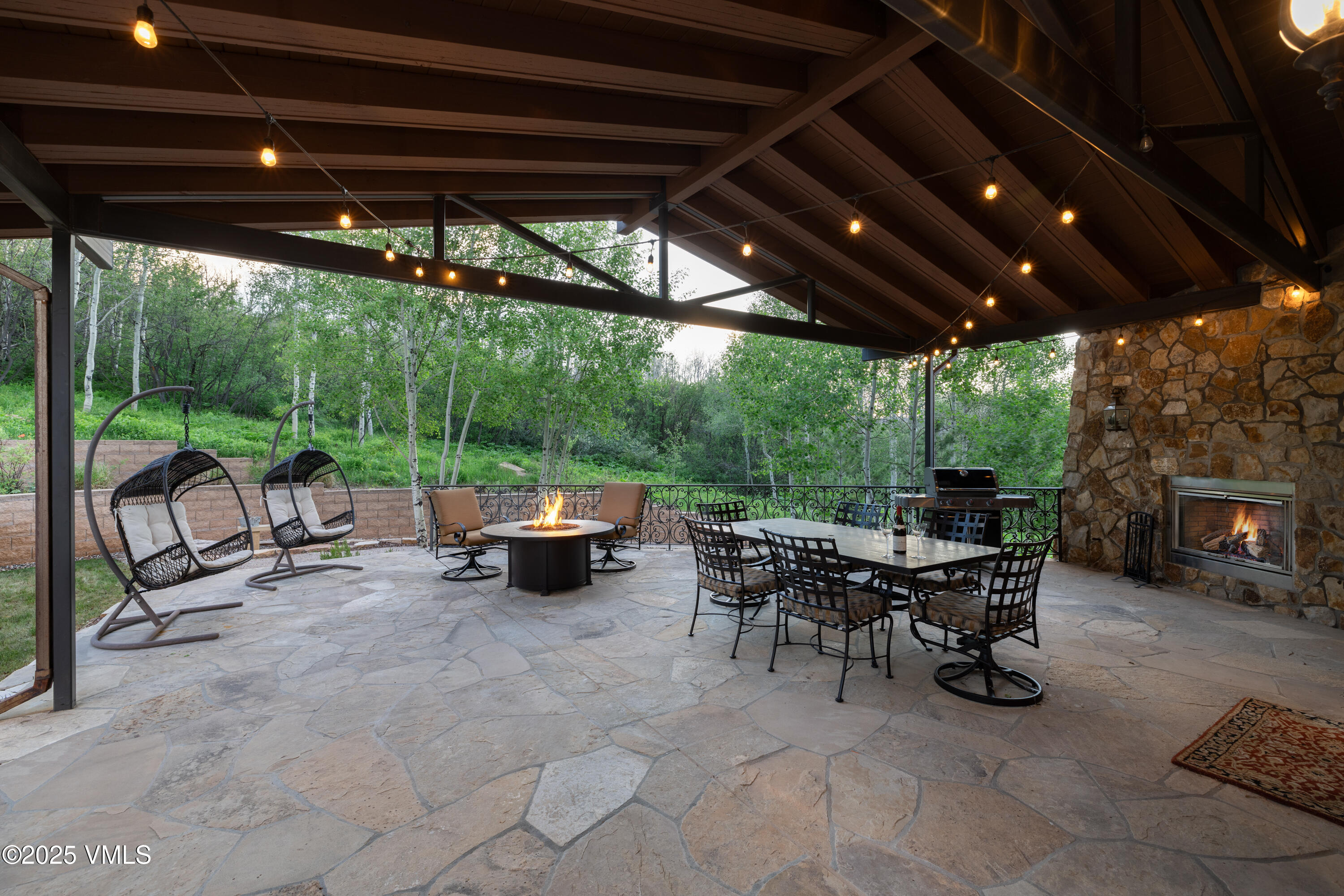 325 Jouflas Ranch Road Property Photo 14