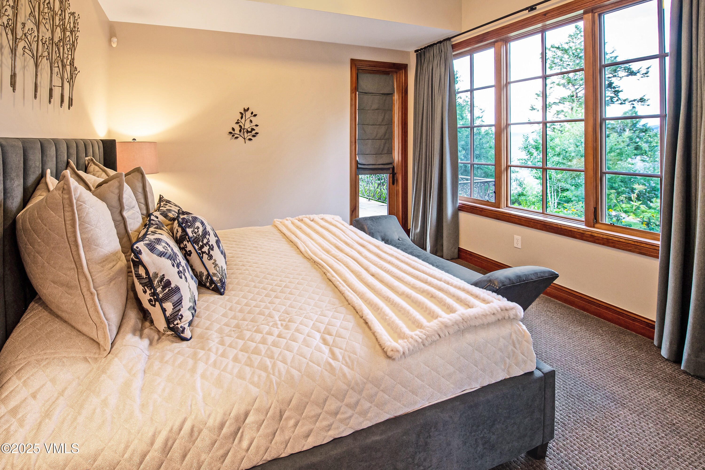 325 Jouflas Ranch Road Property Photo 26