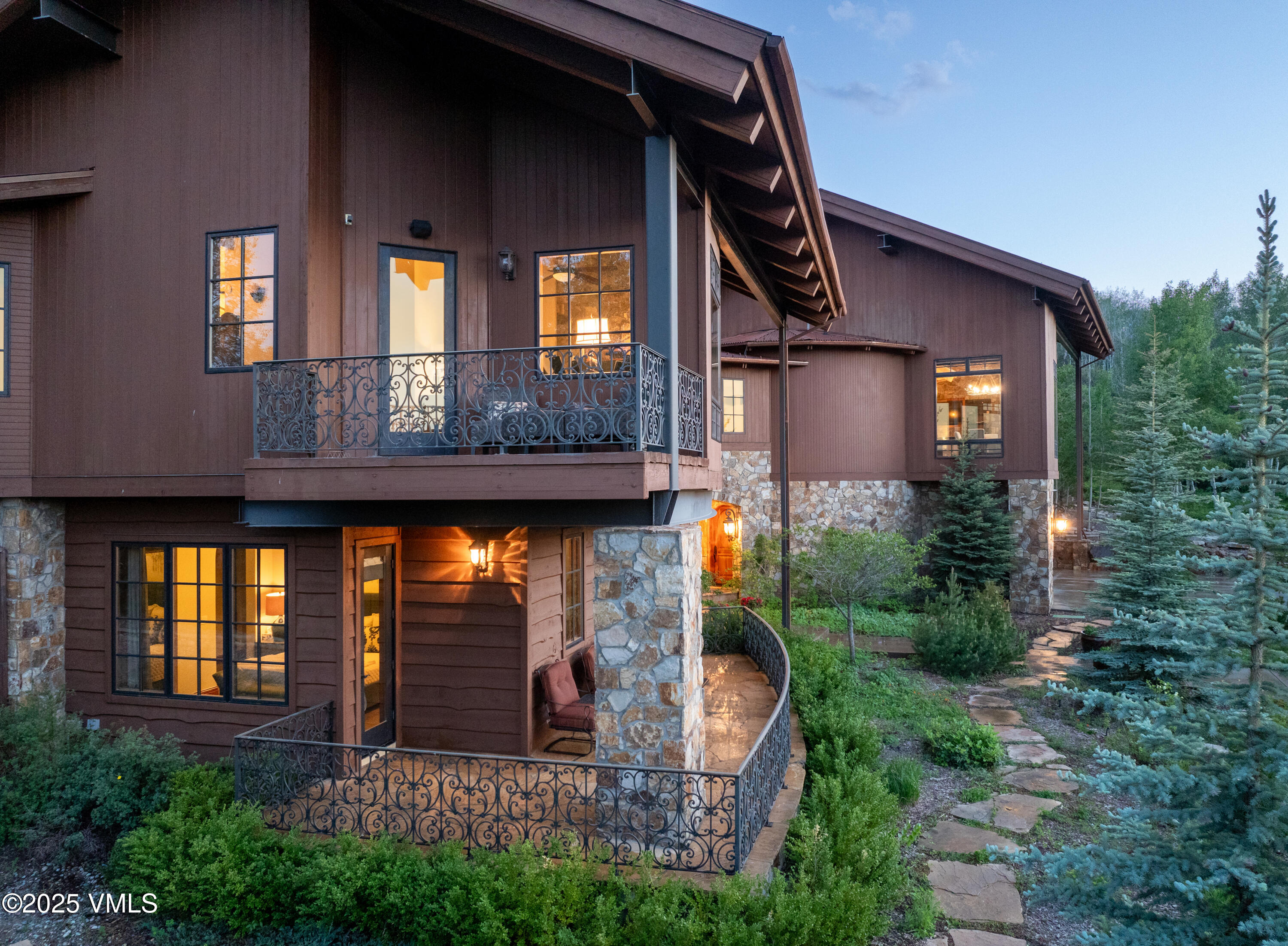 325 Jouflas Ranch Road Property Photo 32