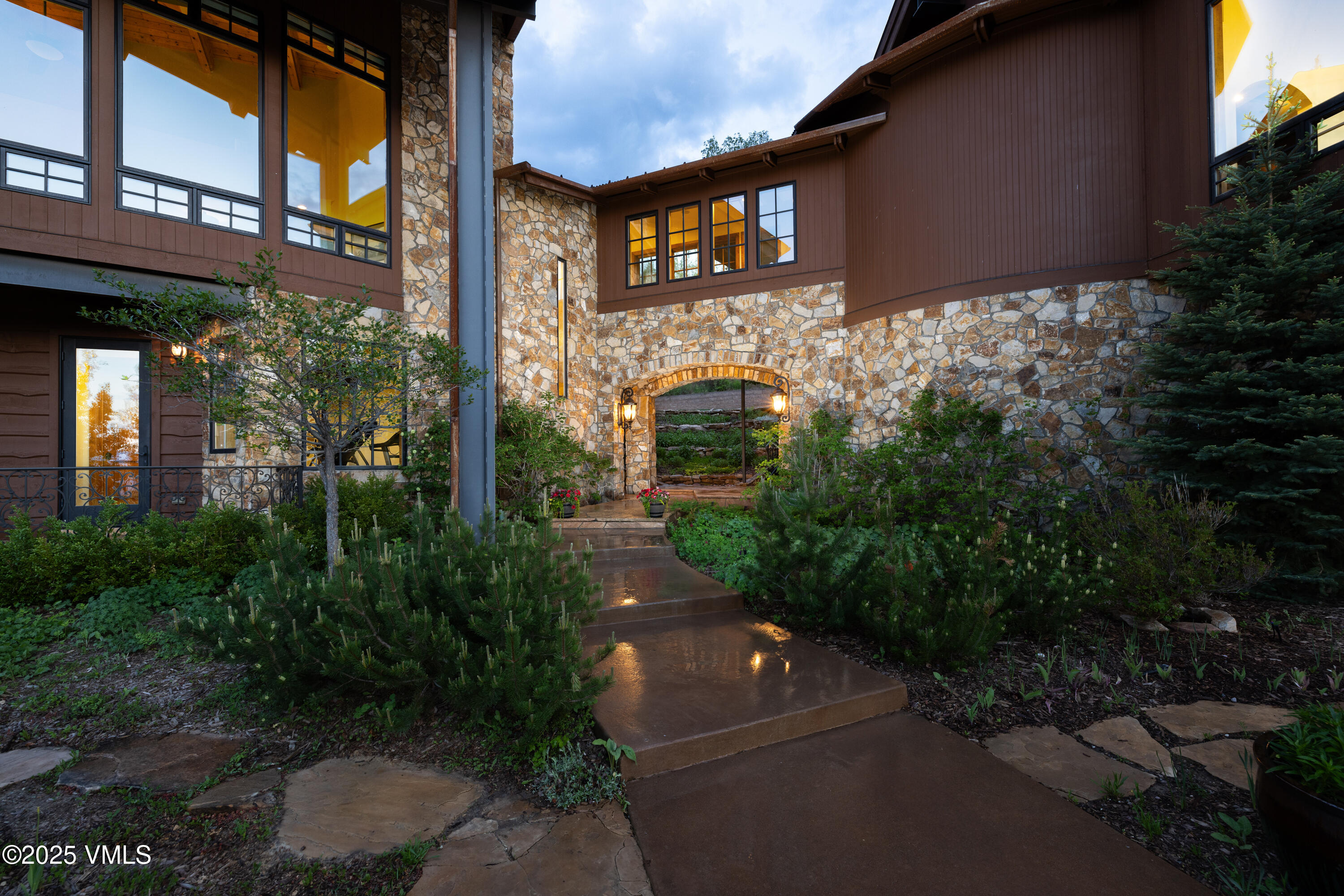 325 Jouflas Ranch Road Property Photo 34